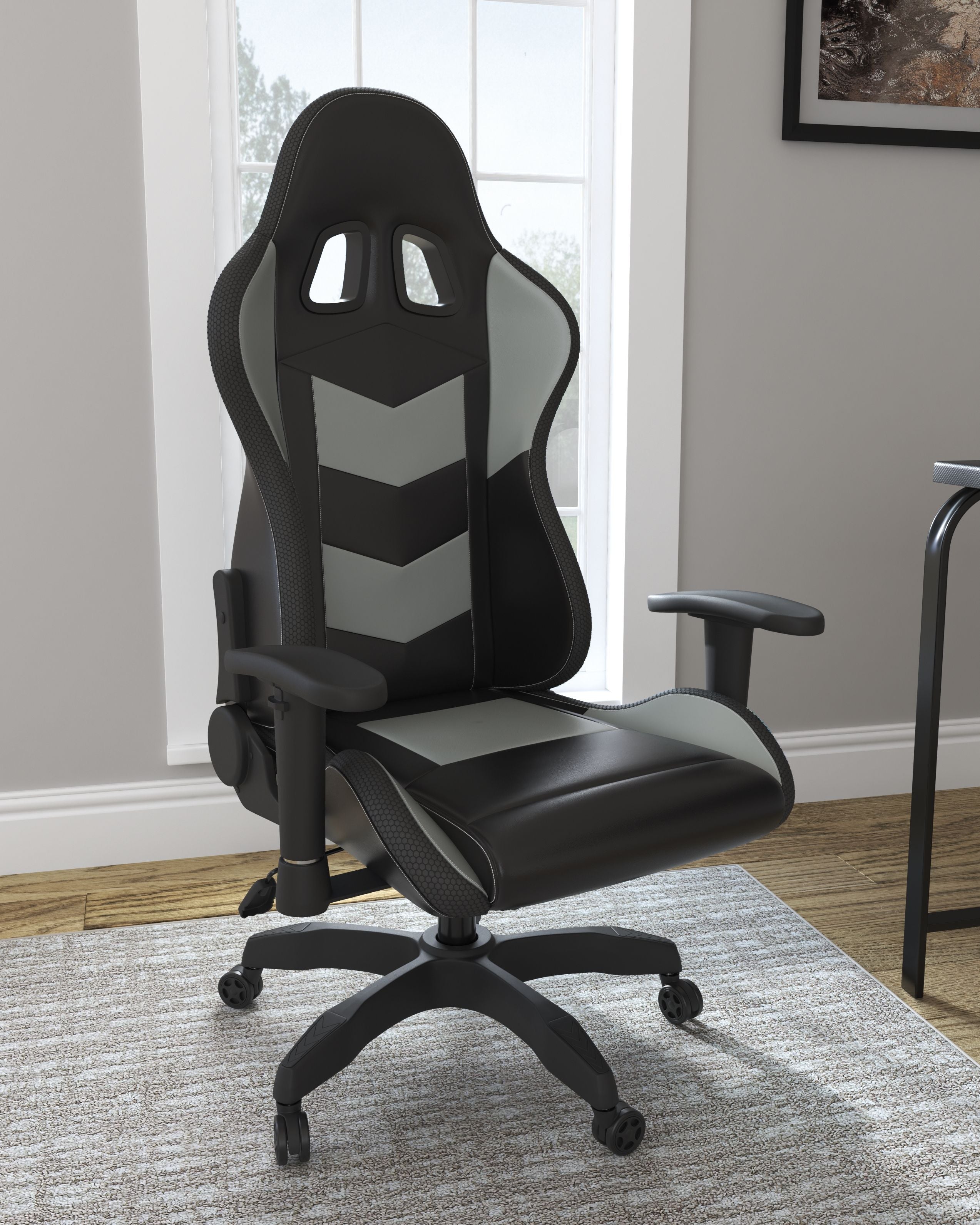 Signature Design by Ashley® Lynxtyn - Swivel Chair | Meri Furniture