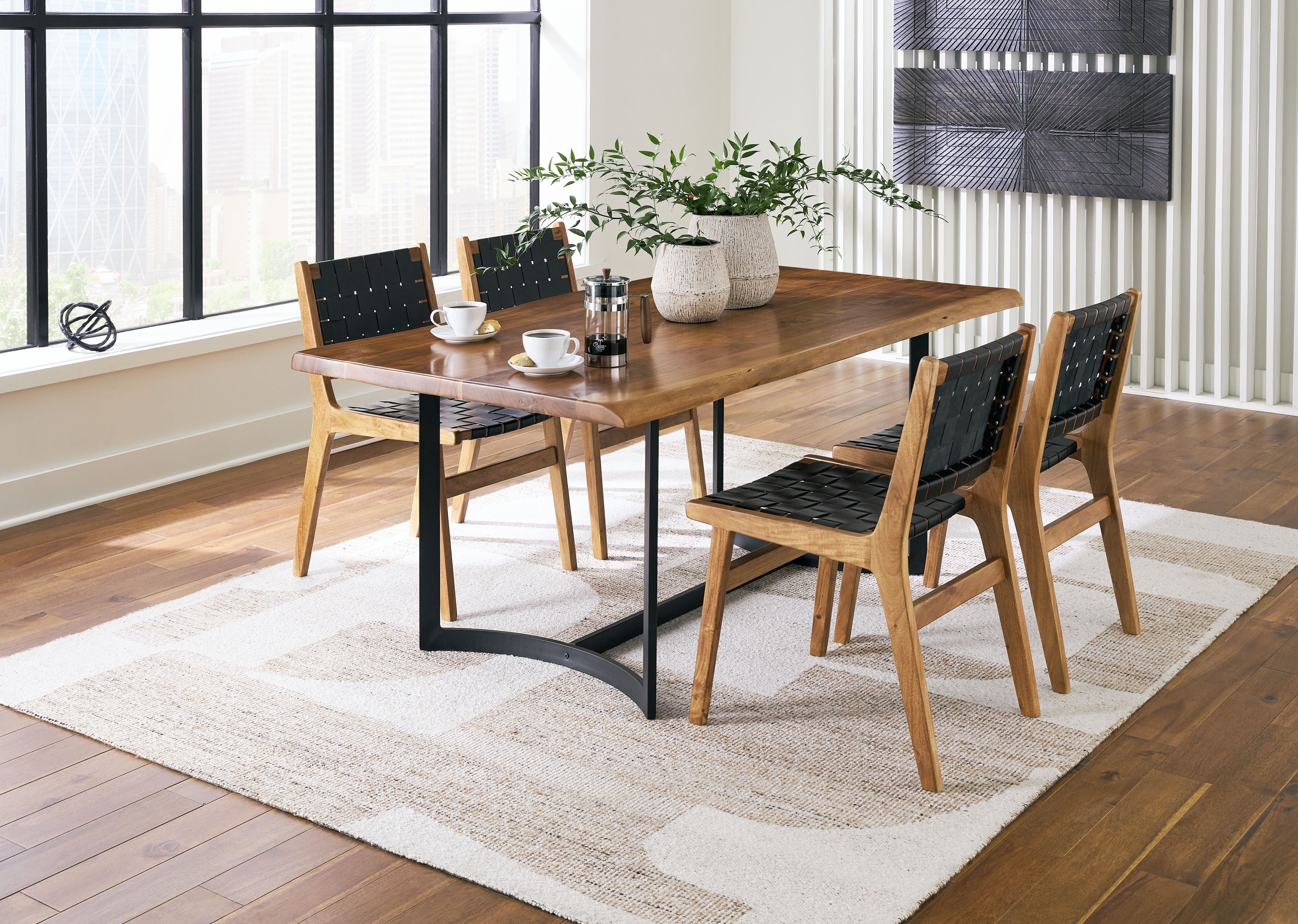 Signature Design by Ashley® Fortmaine - Dining Room Set | Meri Furniture