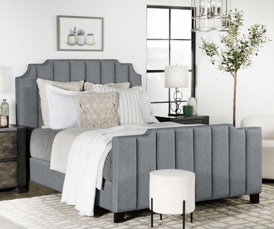 Coaster Fine Furniture Fiona - Upholstered Panel Bed | Meri Furniture