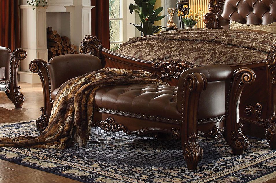 ACME Create an elegant, traditional design in your room with the Vendome Bench. | Meri Furniture