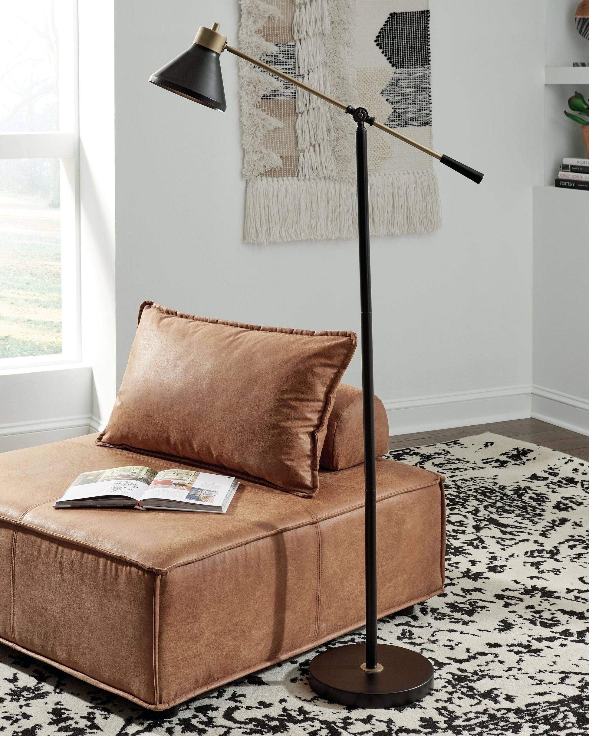 Ashley Furniture Garville - Metal Lamp | Meri Furniture