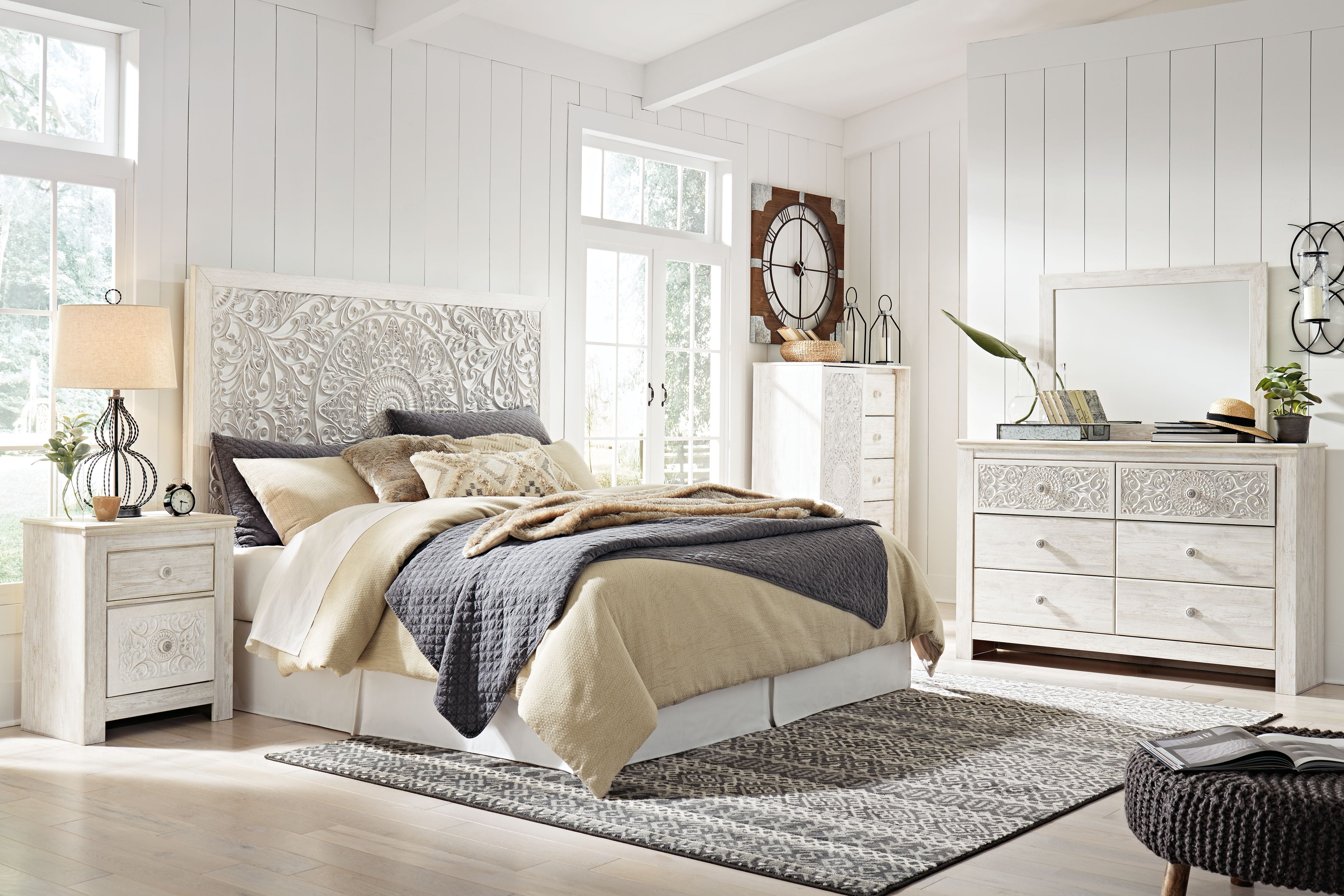 Signature Design by Ashley® Paxberry - Whitewash - Dresser, Mirror - Medallion Drawer Pulls | Meri Furniture