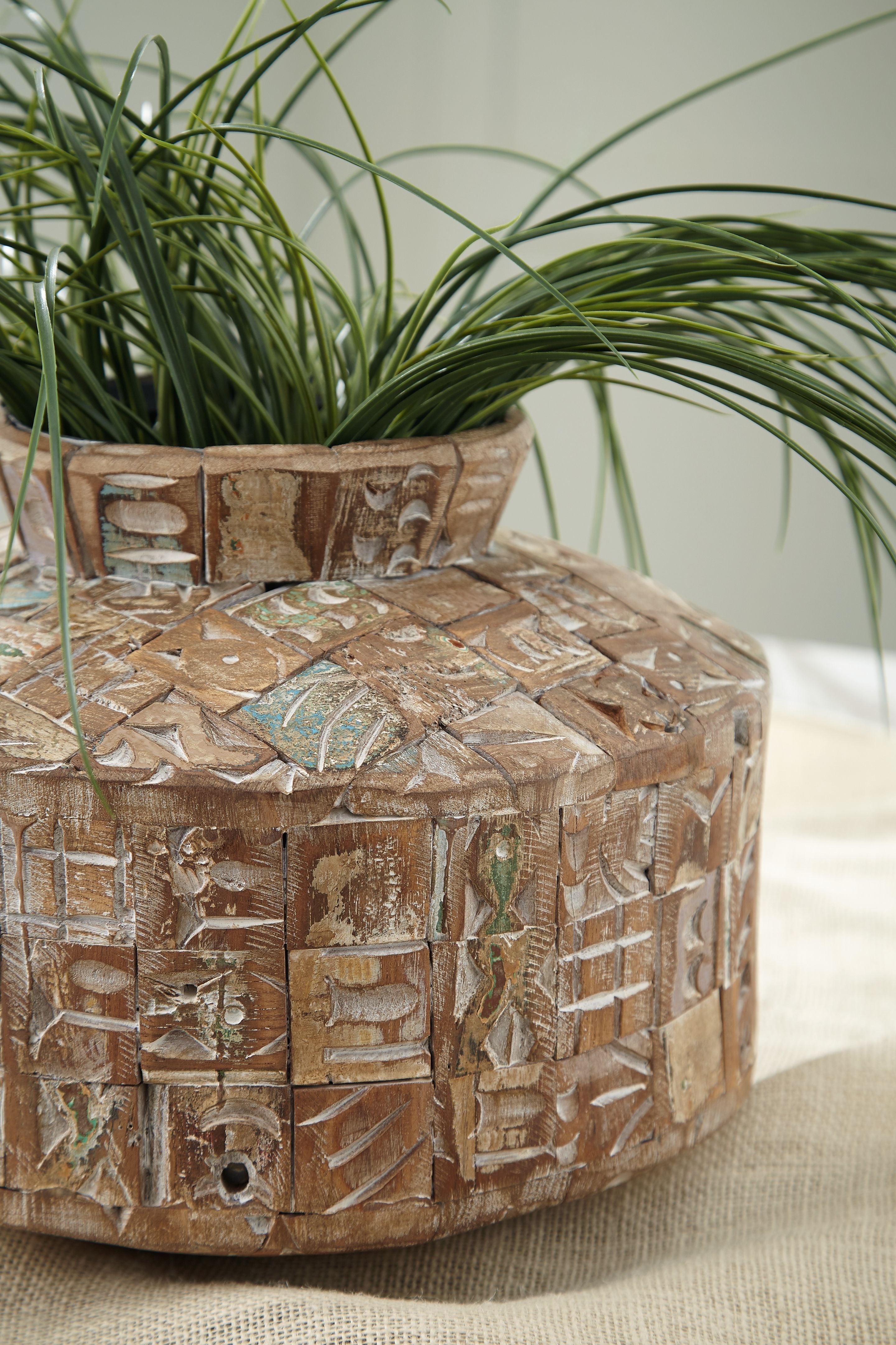 Signature Design by Ashley® Meltland - Natural / Black - Vase - Square | Meri Furniture