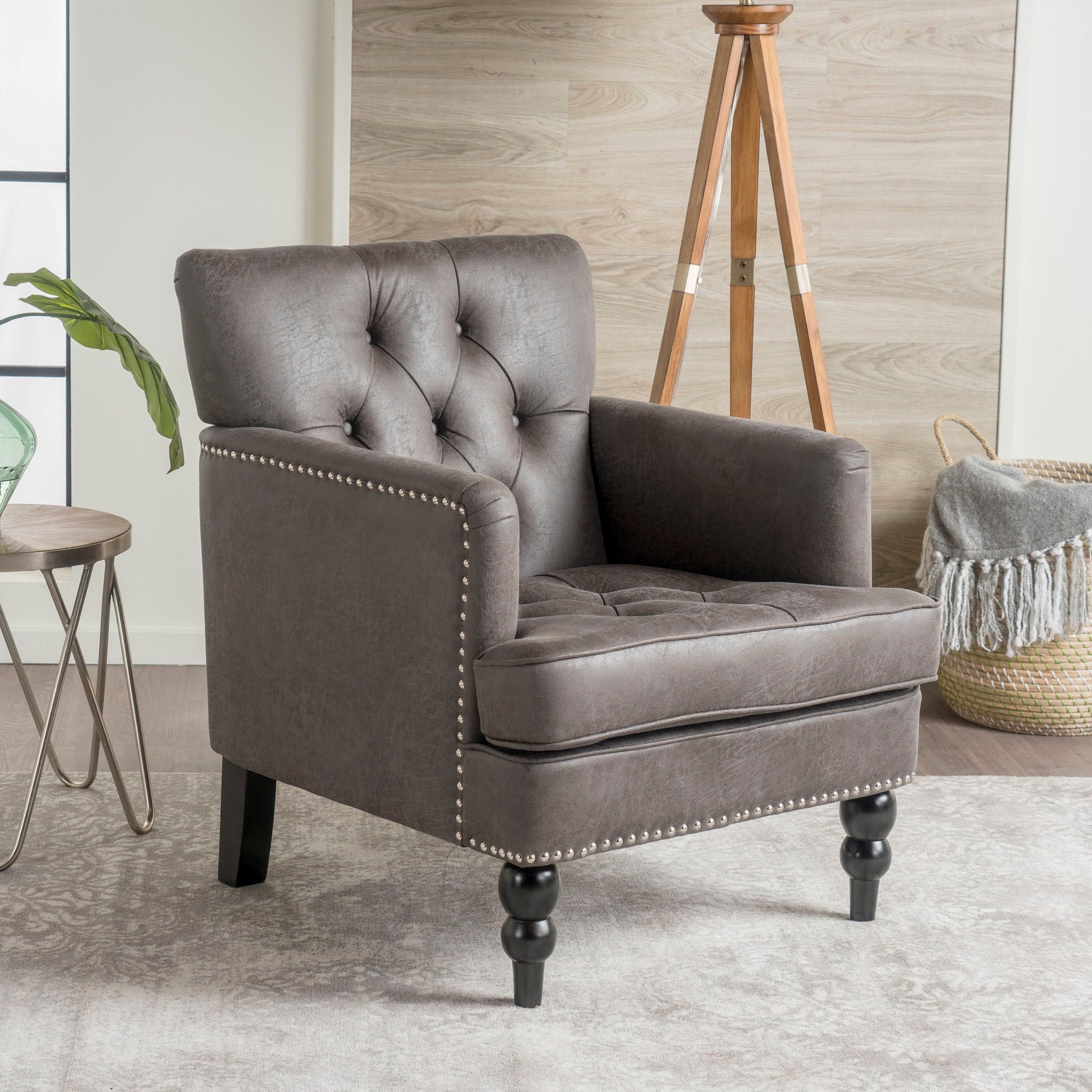 Vitality - Club Chair With Button Tufted Diamond Stitching And Turned Legs