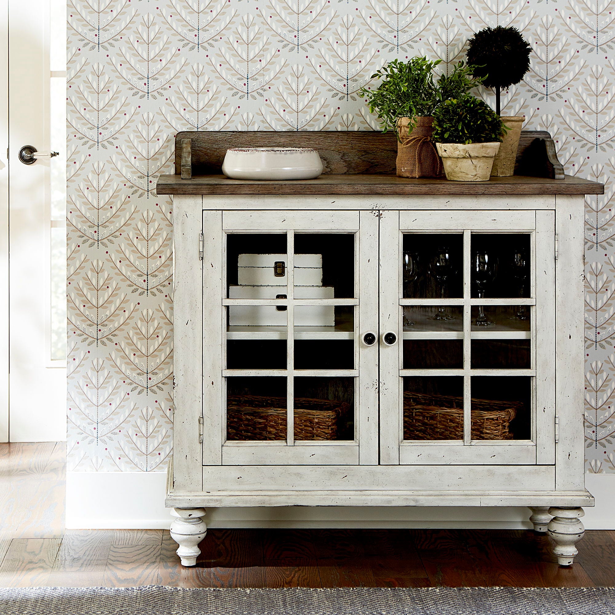 Liberty Furniture Whitney - Server - White | Meri Furniture