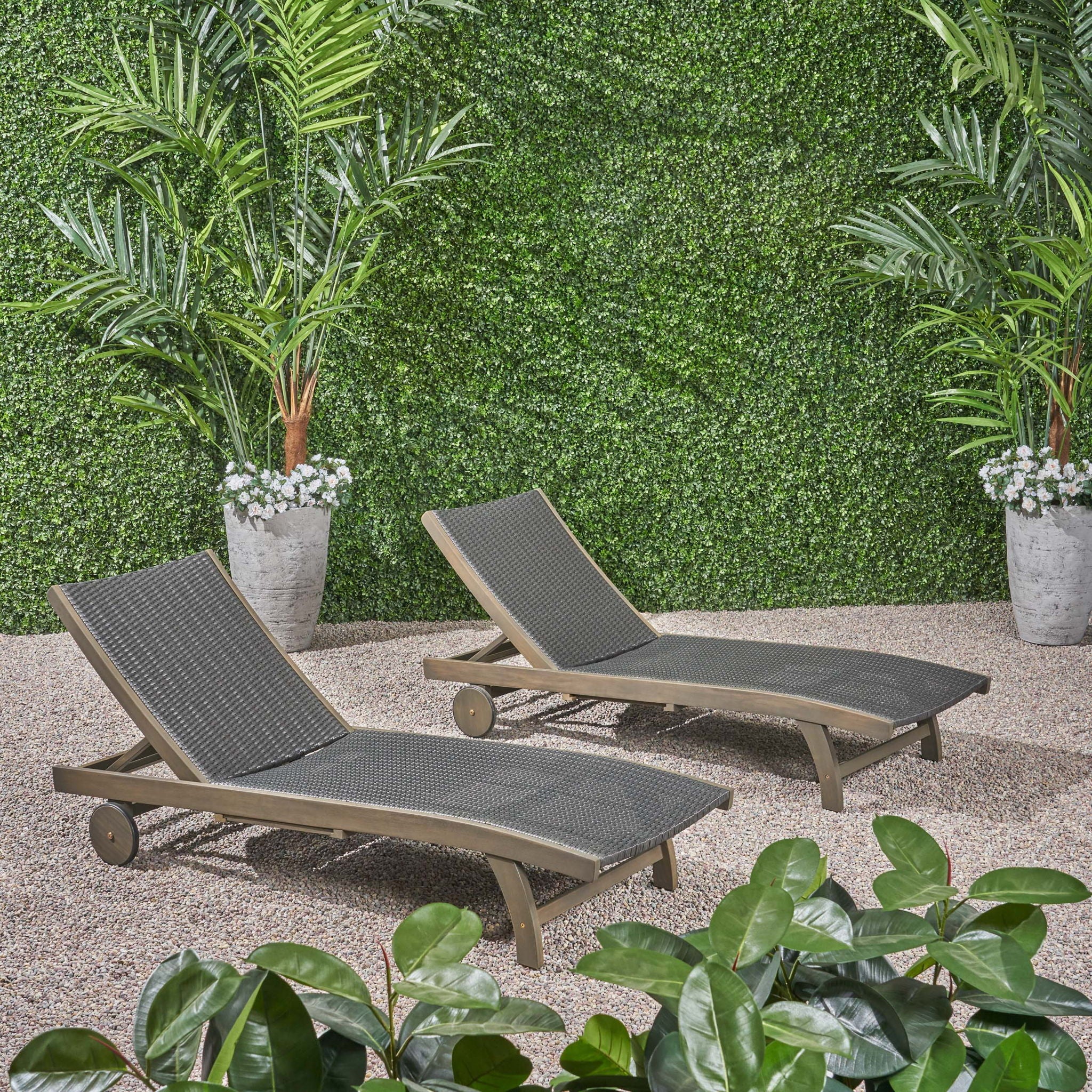 Outdoor Chaise Lounge With Pull Out Tray And Wicker Seat - Gray