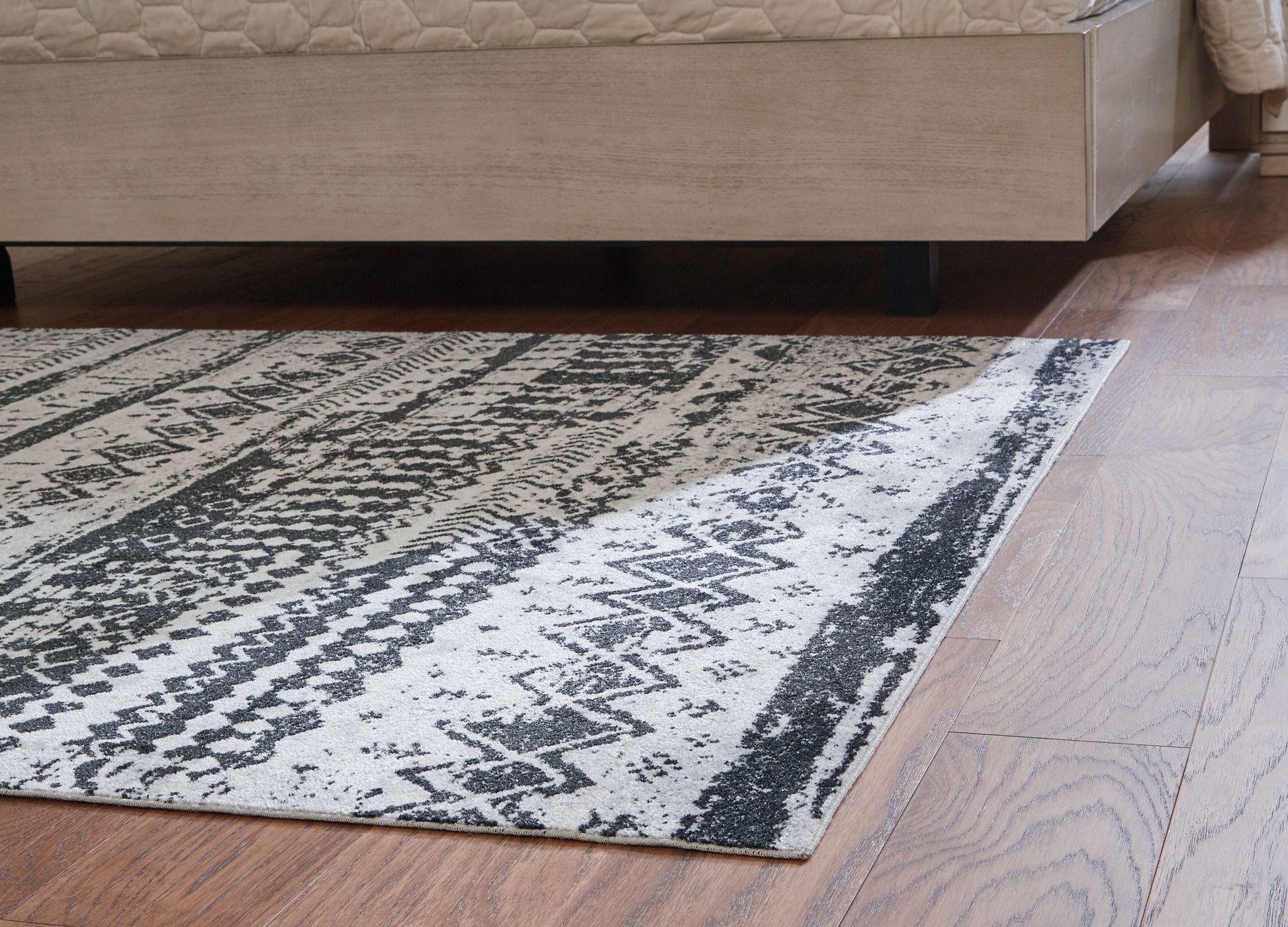 Signature Design by Ashley® Devman - Area Rug | Meri Furniture
