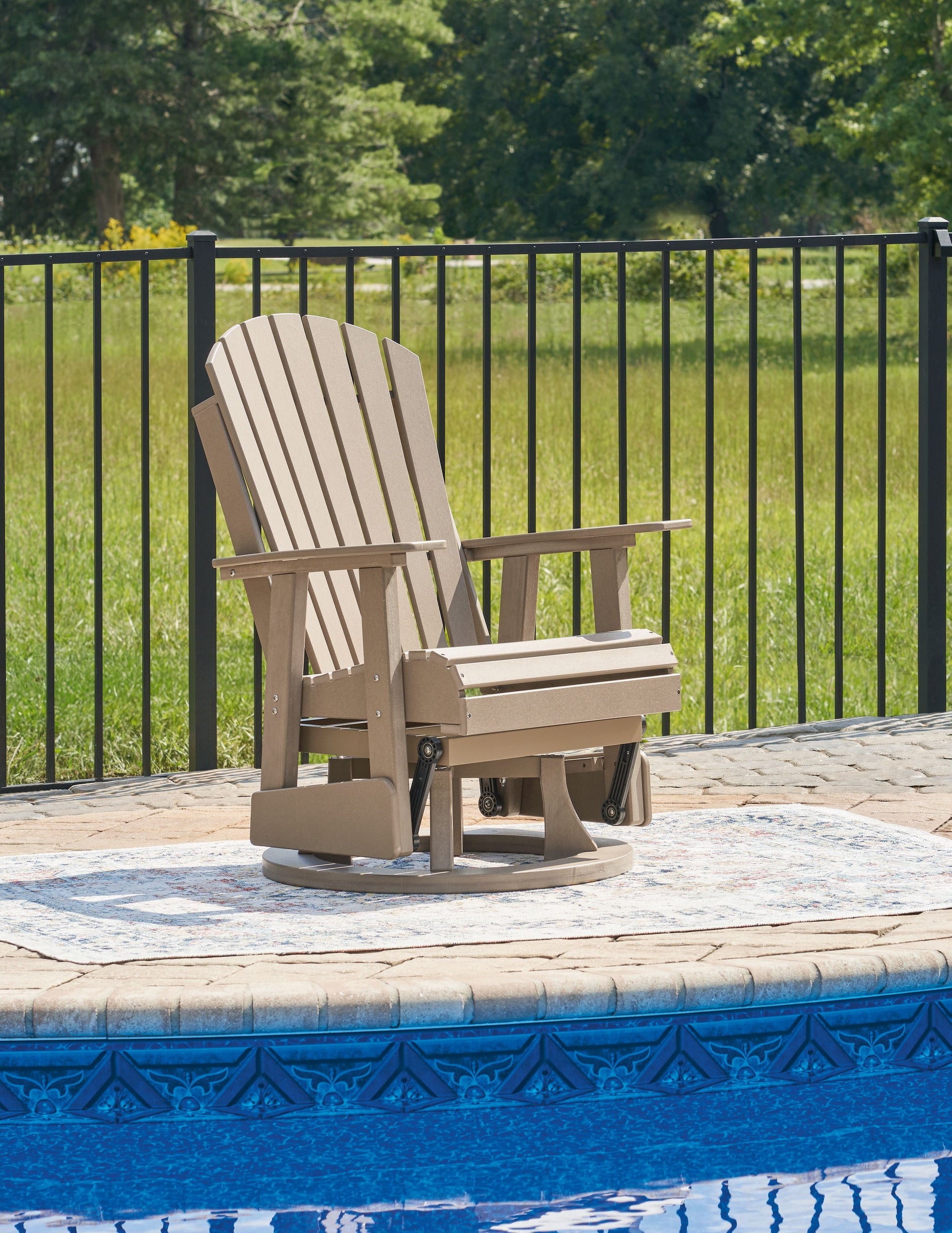 Signature Design by Ashley® Hyland Wave - Swivel Glider Chair | Meri Furniture