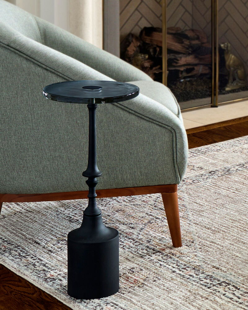 Delfin End Table