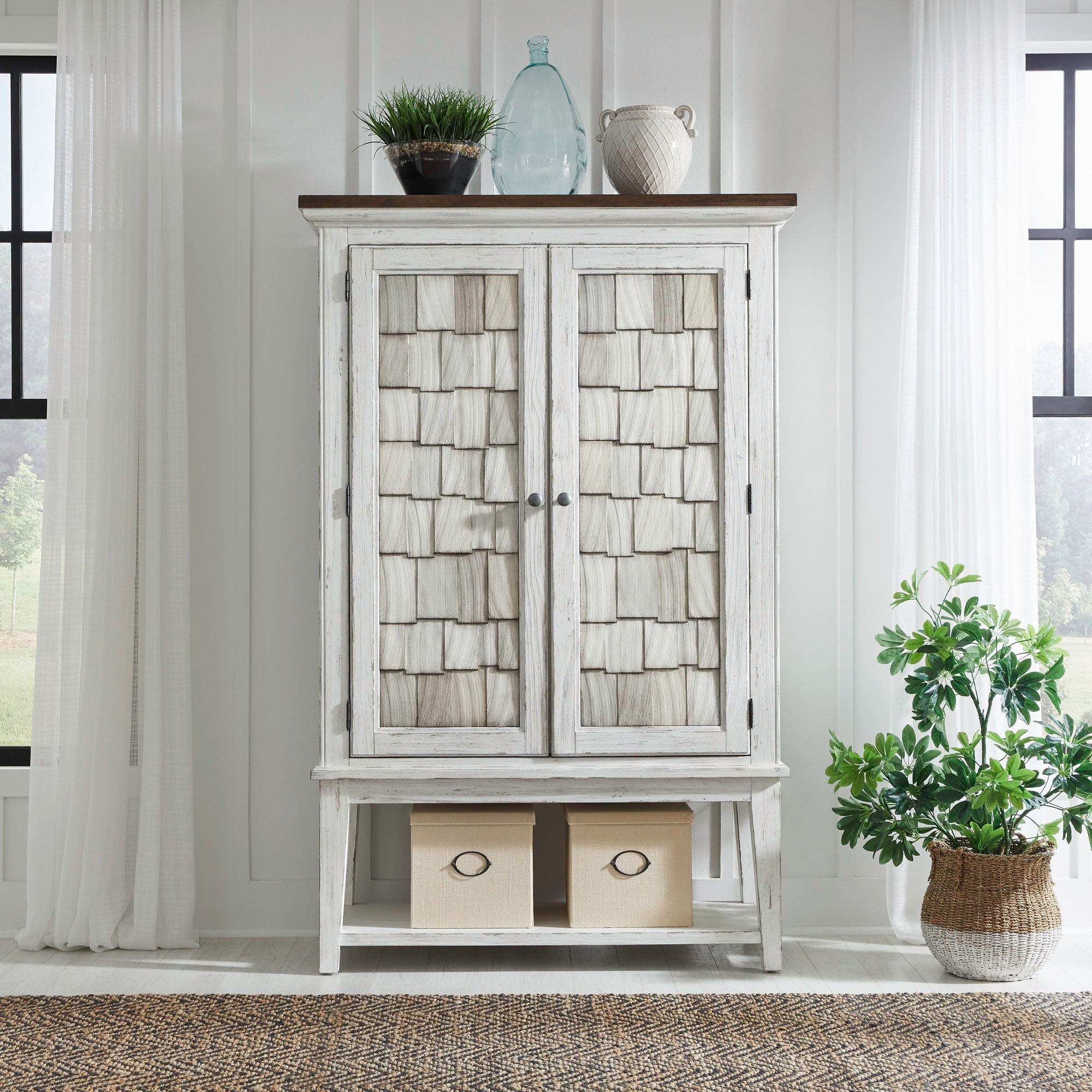 Liberty Furniture River Place - Bar Cabinet - White | Meri Furniture