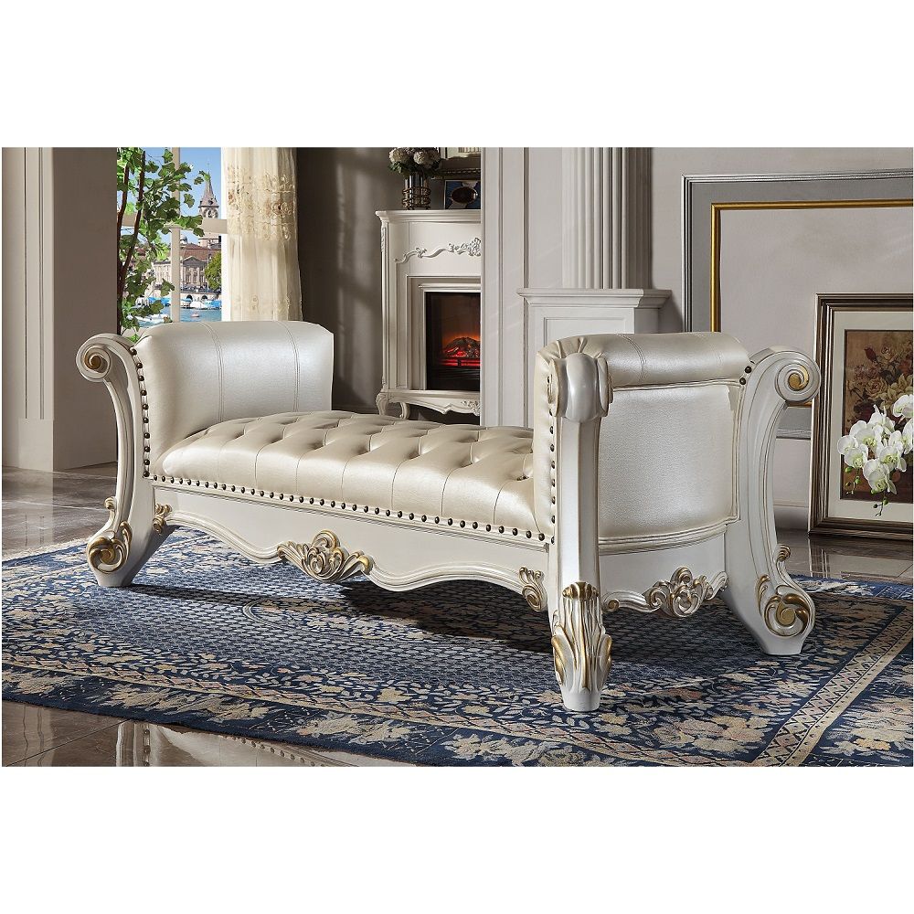 ACME Create an elegant, traditional design in your room with the Vendome Bench. | Meri Furniture