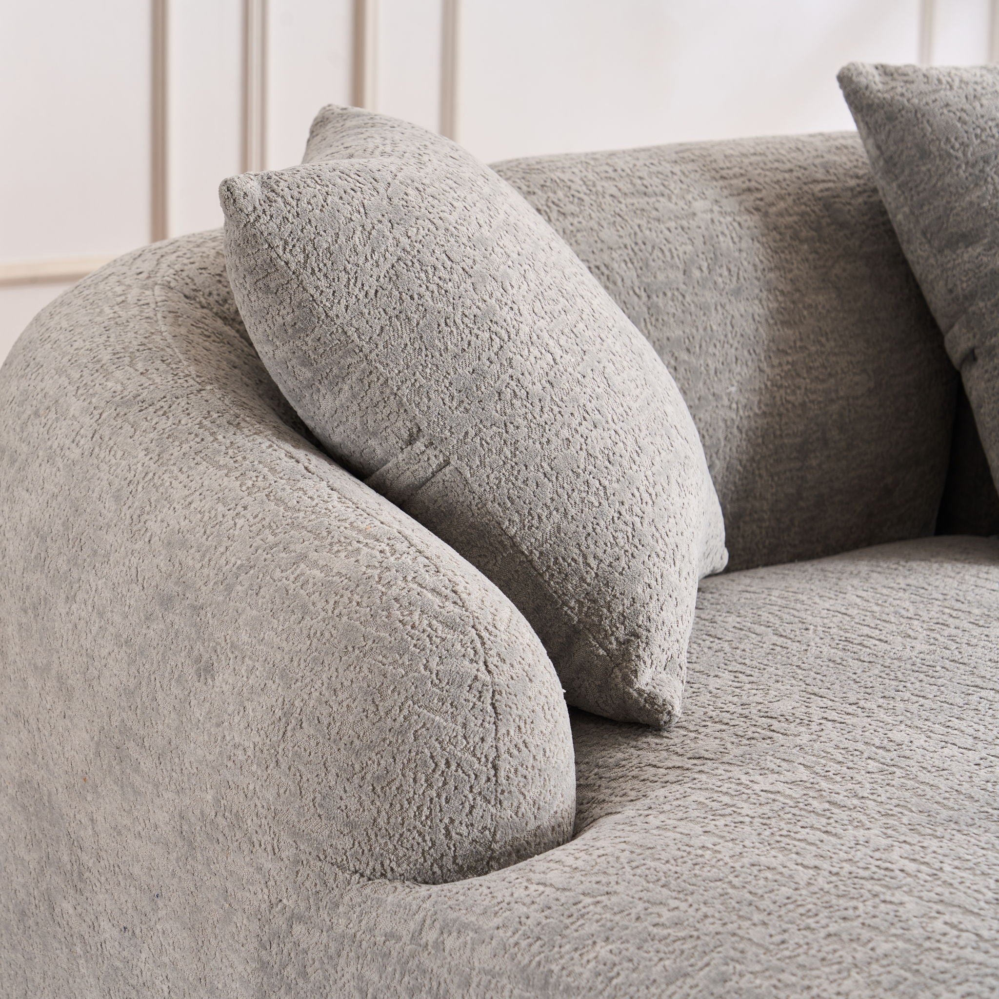 Combined Sofa With 4 Pillows