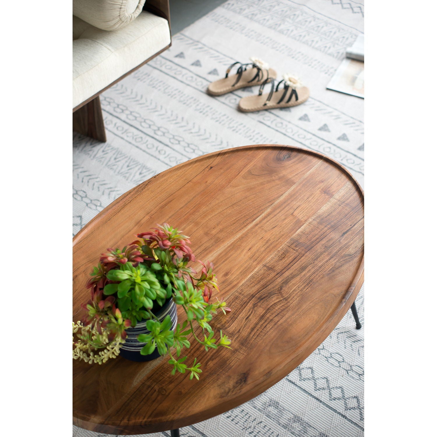 Oval Cofe Table - Brown