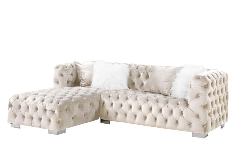 •KD Legs•4 Pillows Included(Loveseat: 1 Fur+1 Body/Chaise: 1 Fur+1 Body)•Foam Density: D28