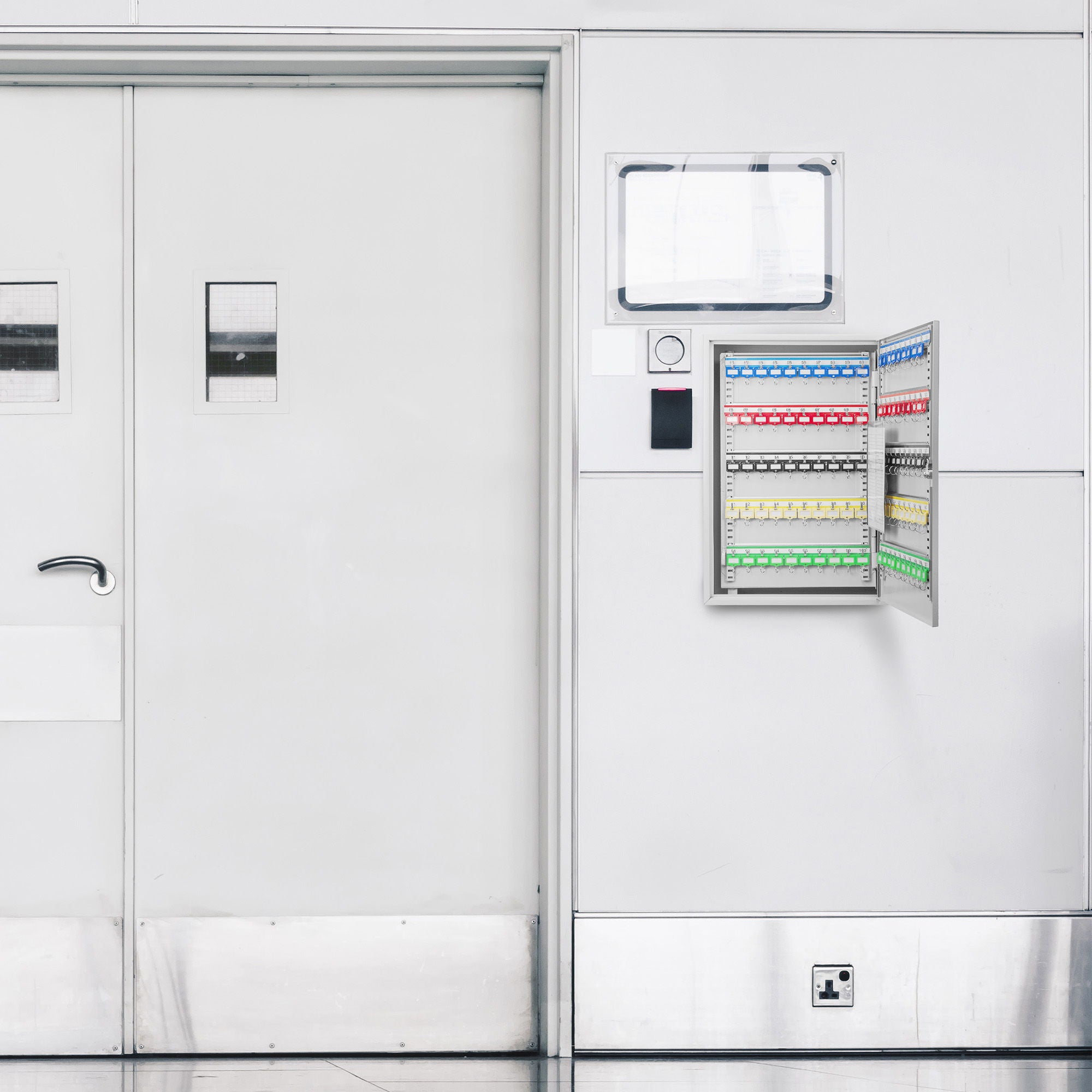 Adjustable Key Cabinet With Lock