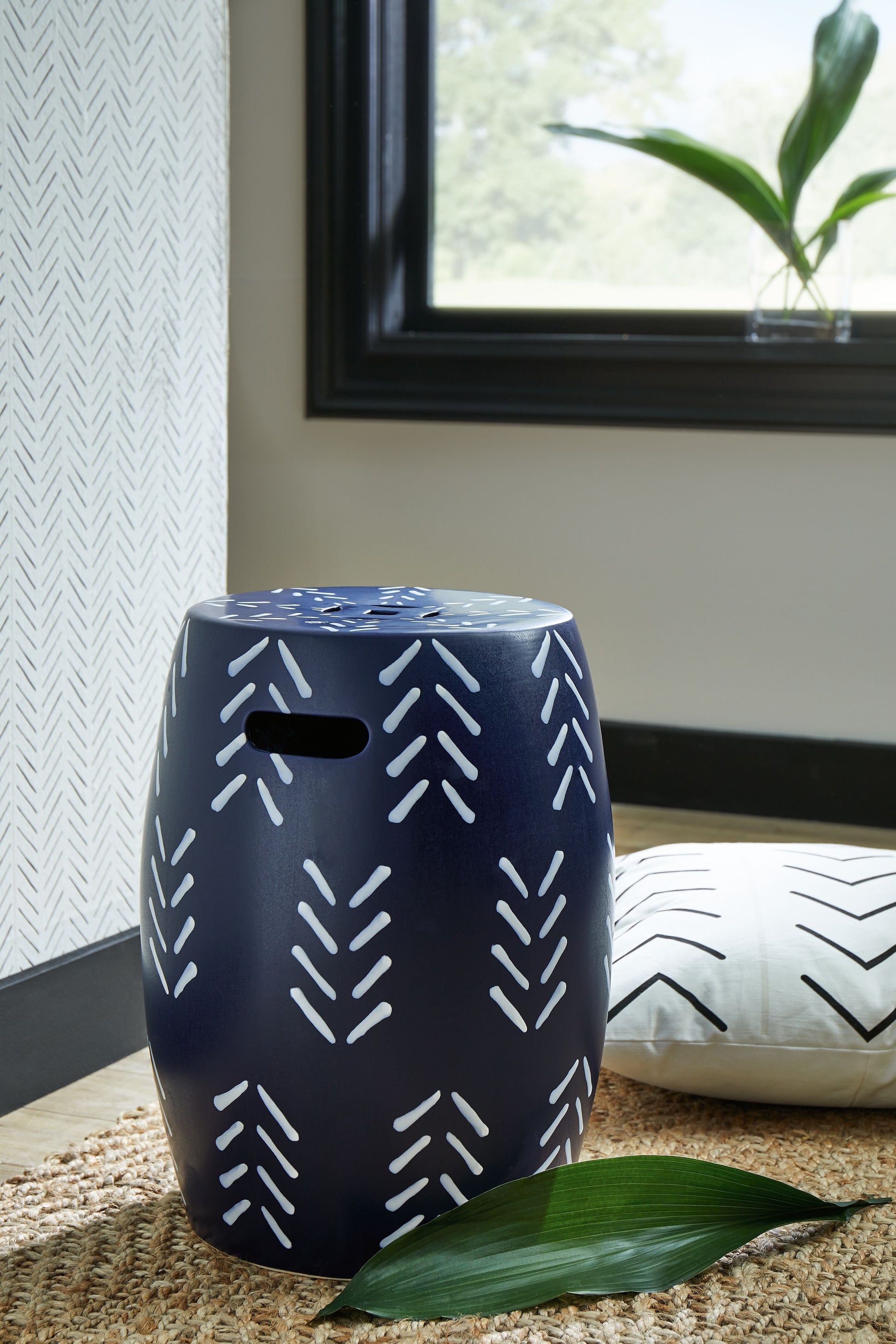 Signature Design by Ashley® Genemore - Navy / White - Stool | Meri Furniture