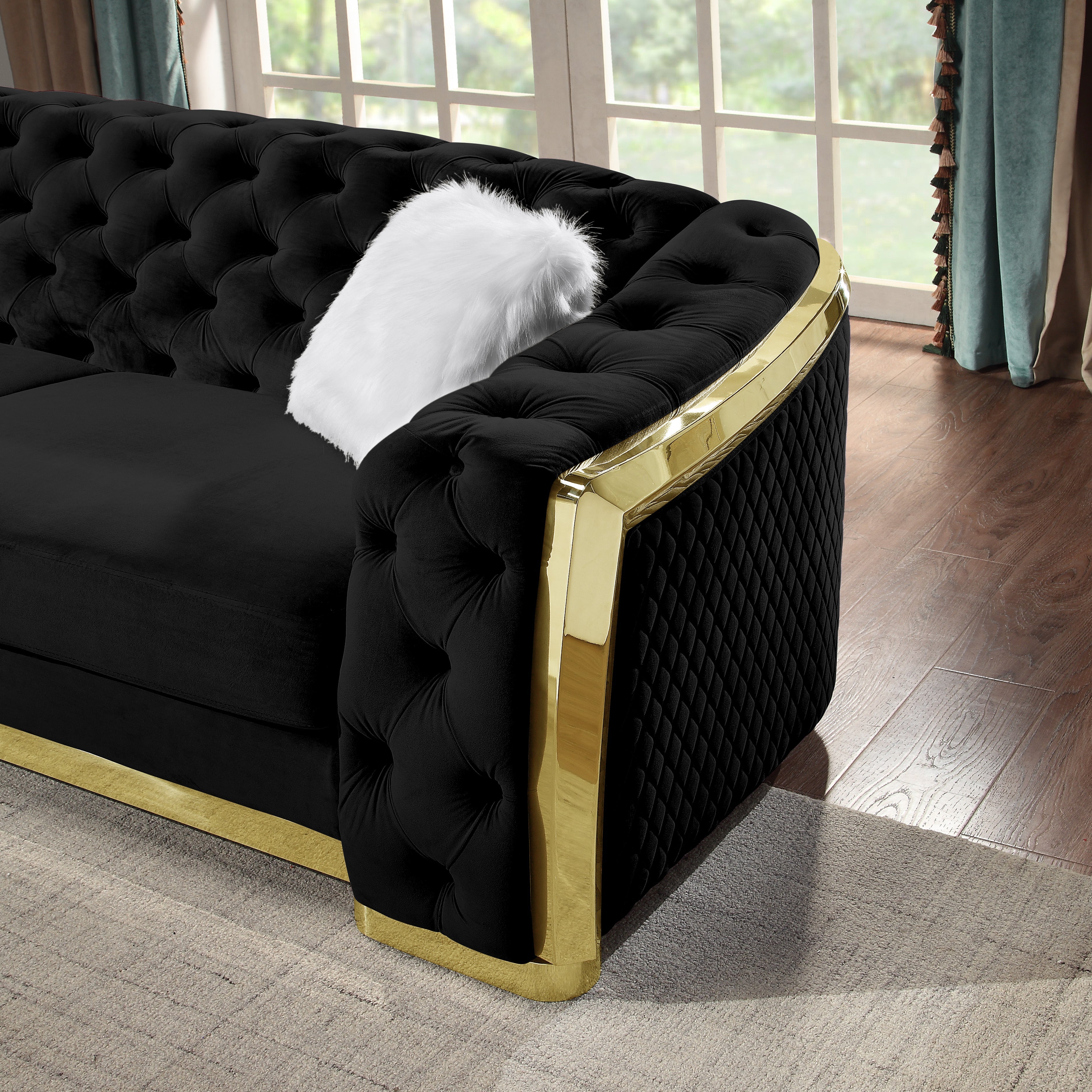 Luxurious Armchair/Loveseat/Sofa
