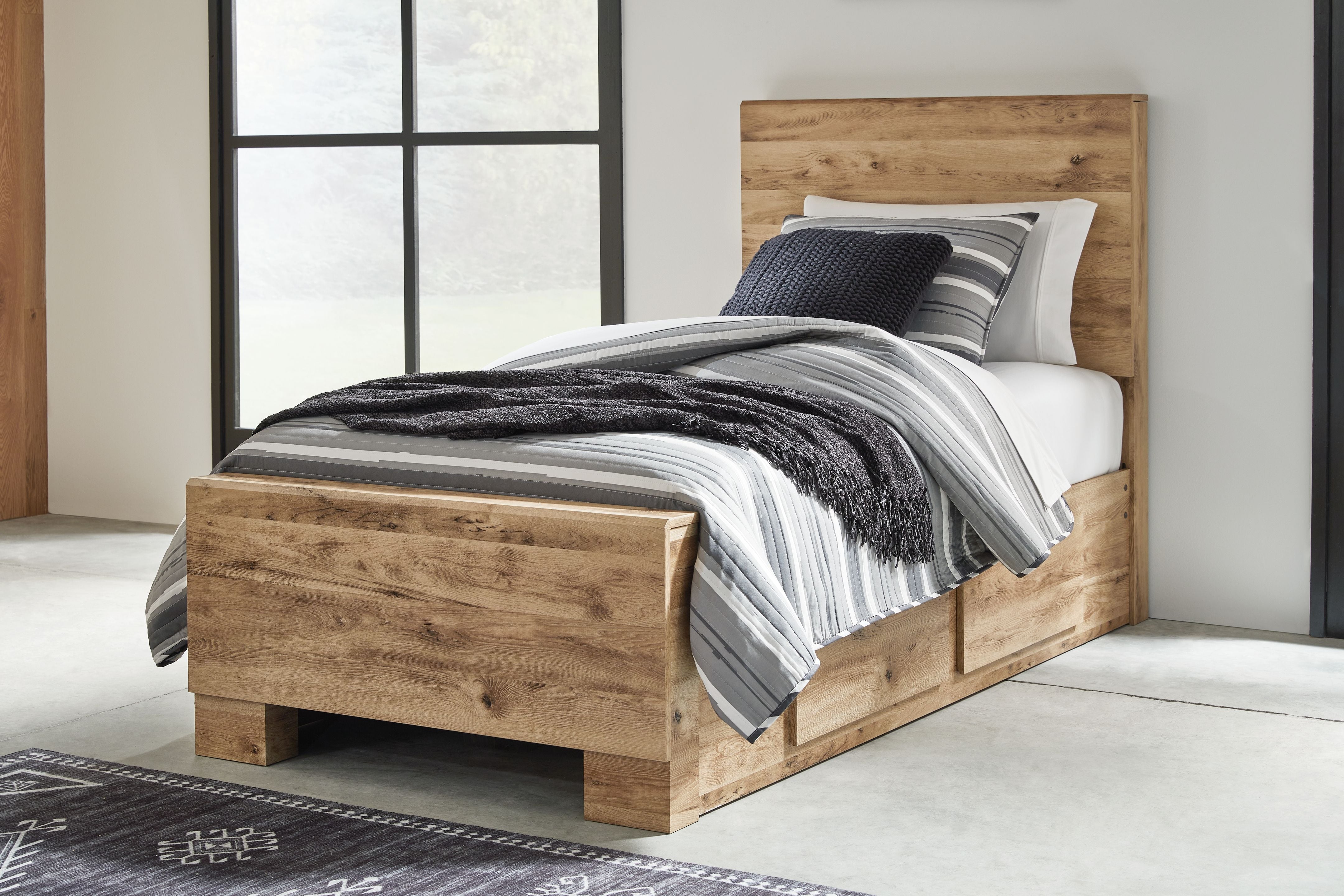 Signature Design by Ashley® Hyanna - Storage Bed | Meri Furniture