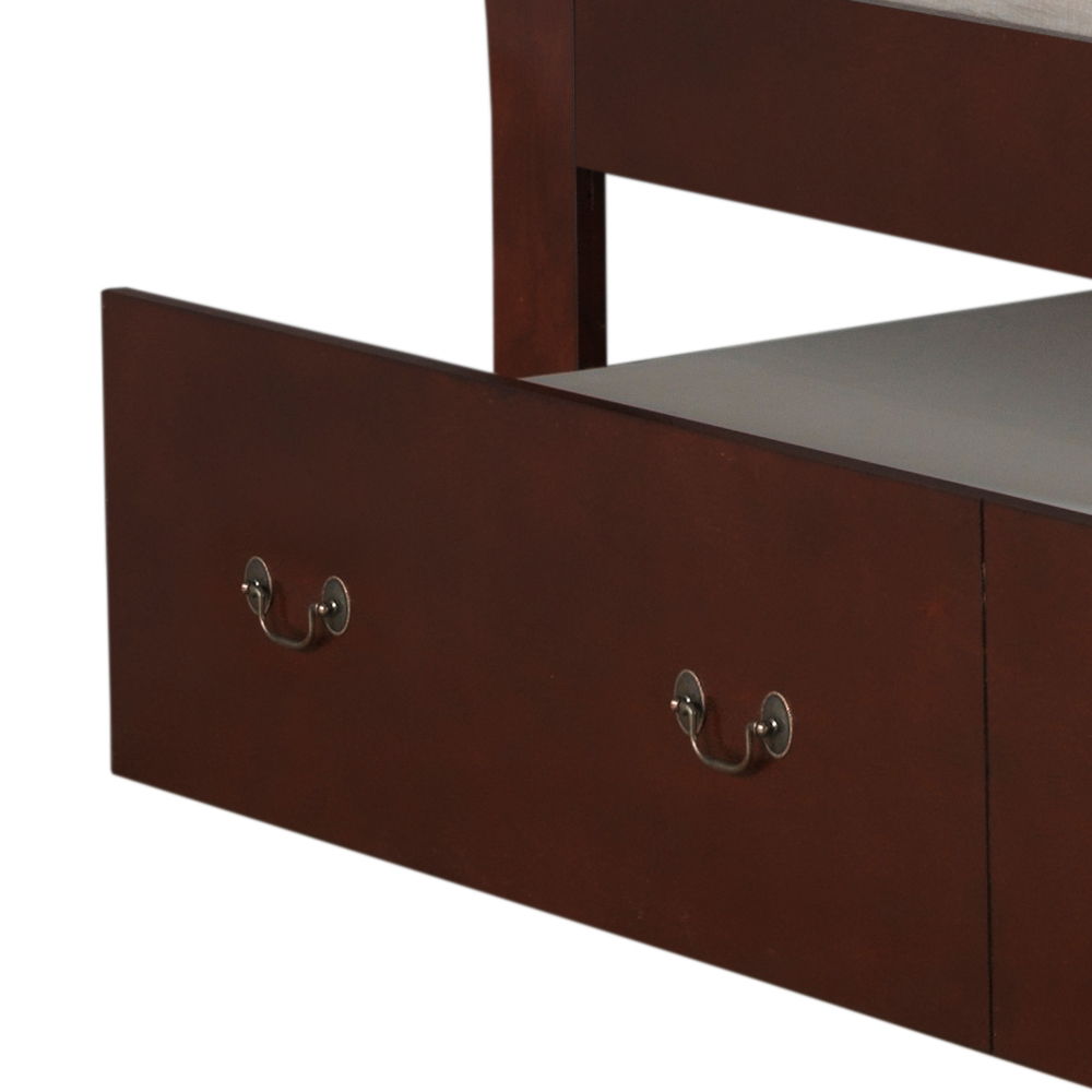 Elegant Trundle Bed With Timeless Charm