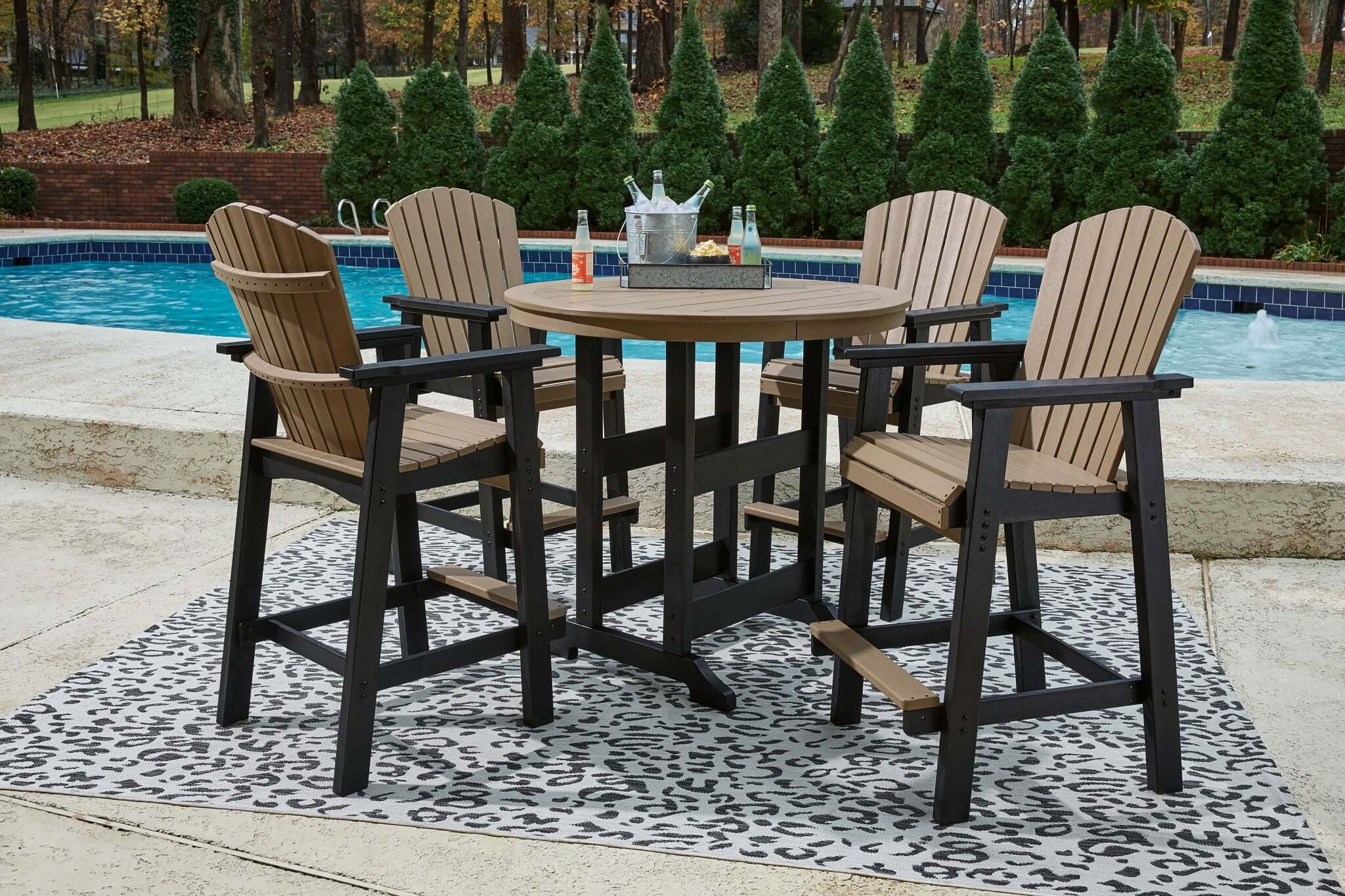 Fairen Trail - 5 Pc. - Dining Set with 4 Chairs - Black / Driftwood