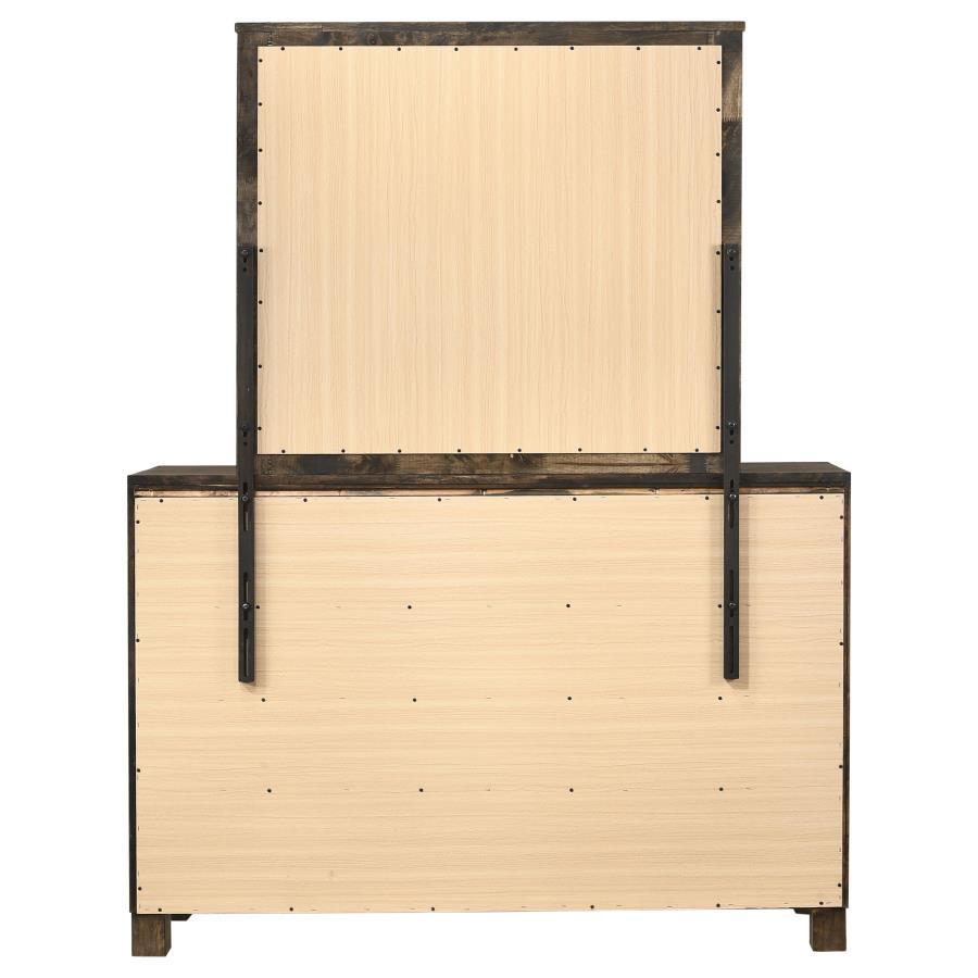 Woodmont - 8-Drawer Dresser