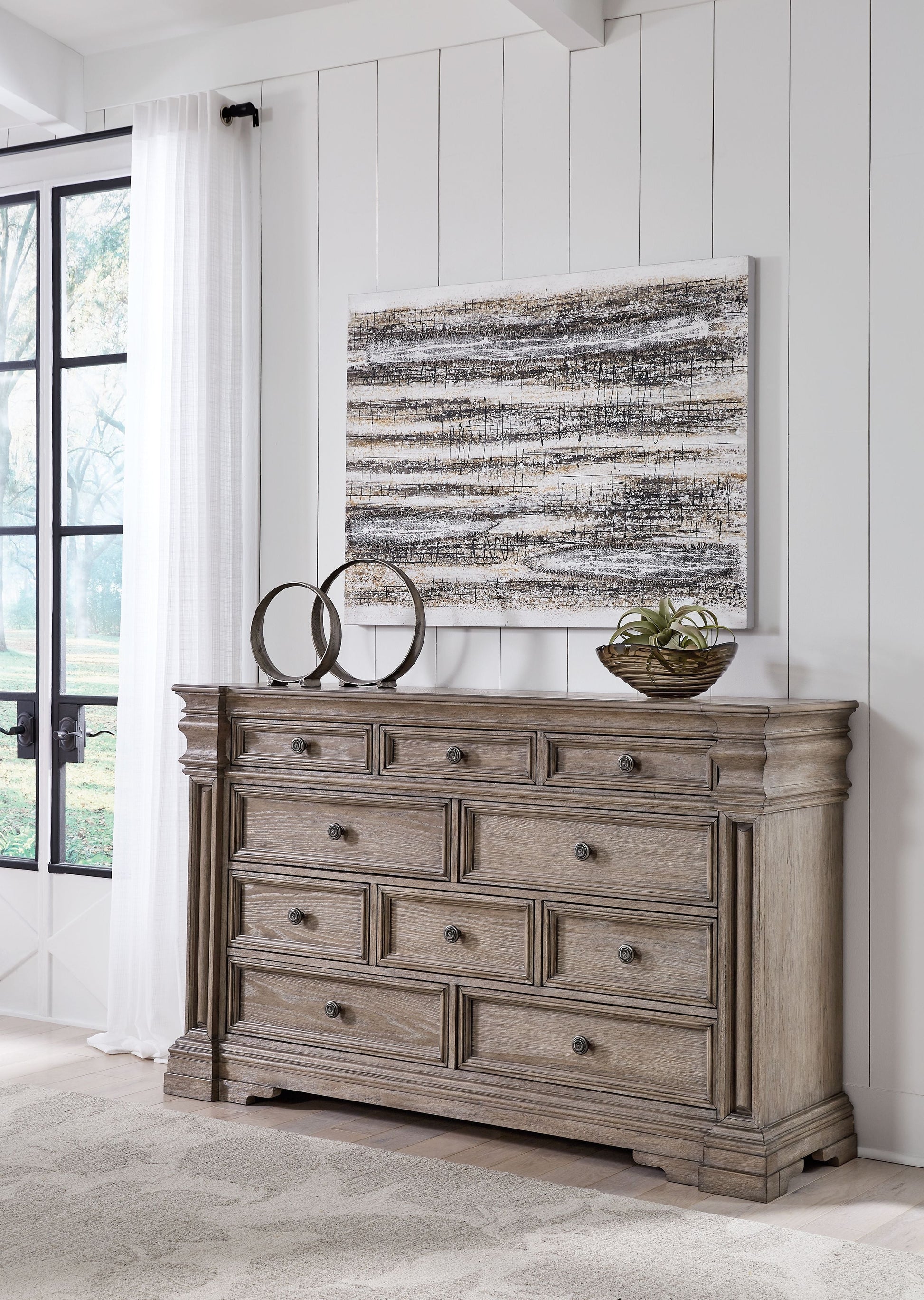 Signature Design by Ashley® Blairhurst - Light Grayish Brown - Dresser | Meri Furniture