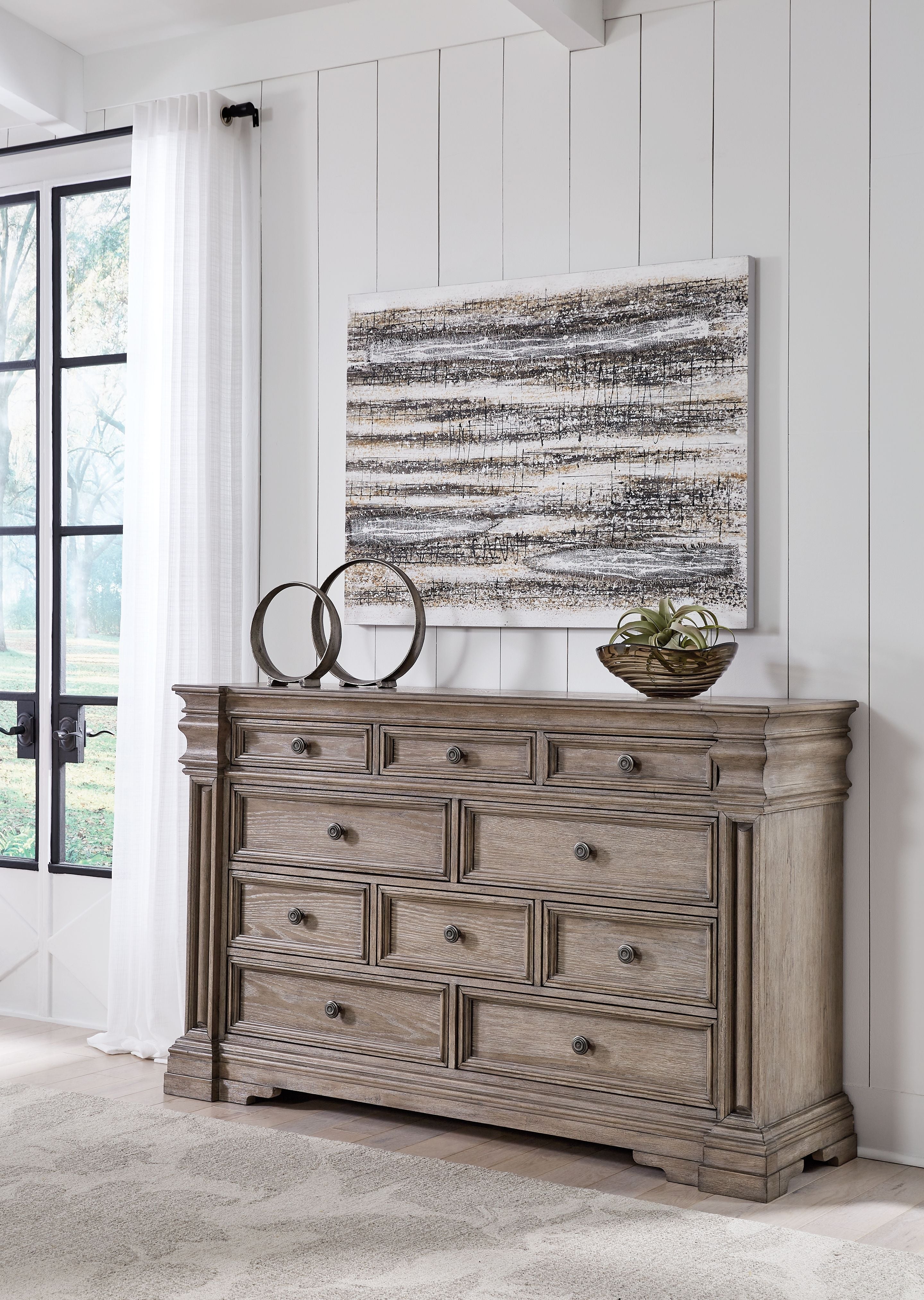 Signature Design by Ashley® Blairhurst - Light Grayish Brown - Dresser | Meri Furniture