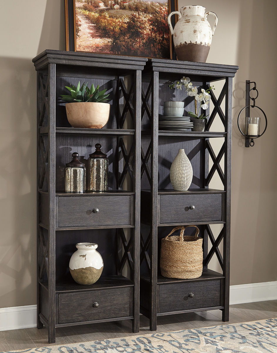 Signature Design by Ashley® Tyler Creek - Counter Height Table Set | Meri Furniture