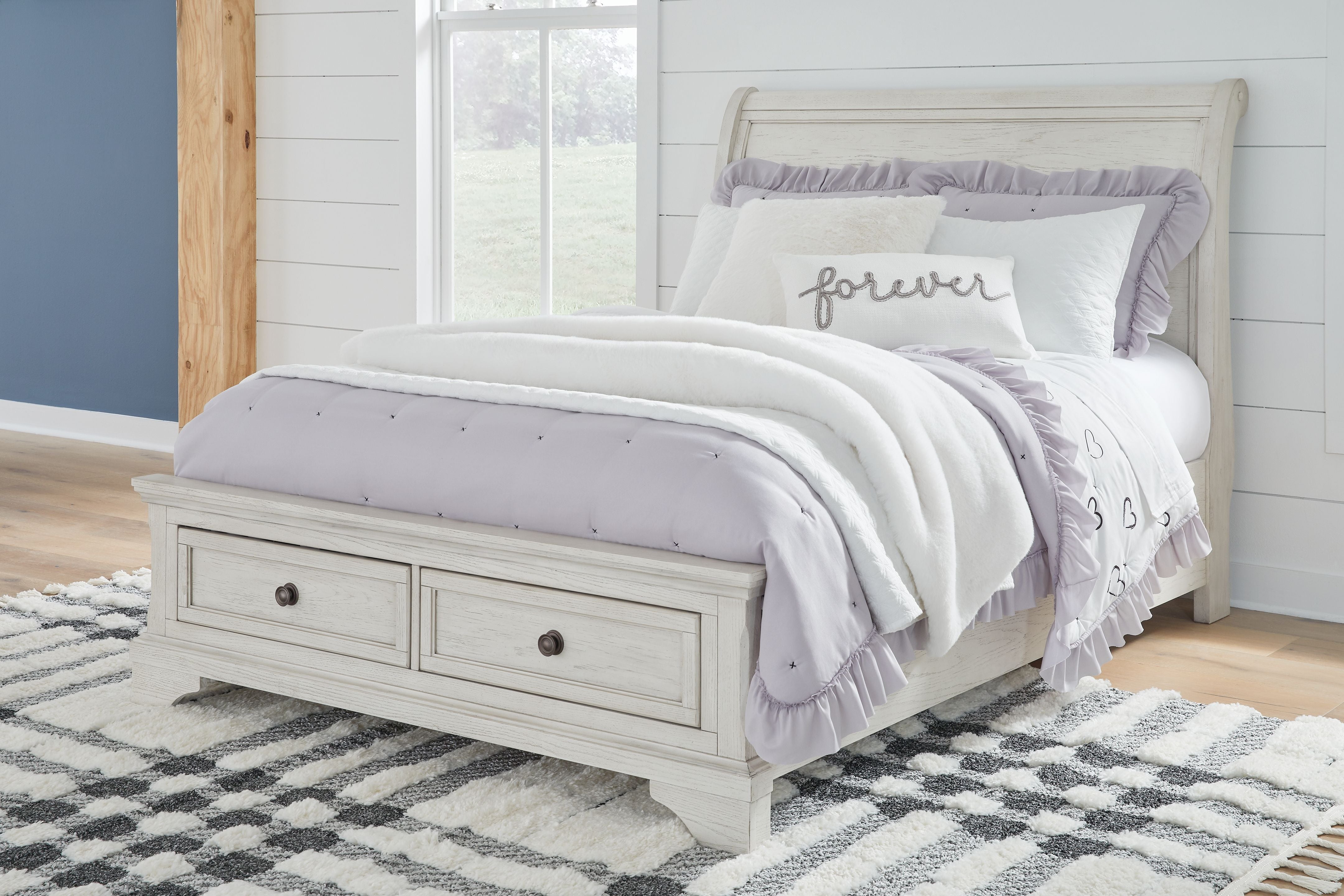 Signature Design by Ashley® Robbinsdale - Sleigh Bed | Meri Furniture