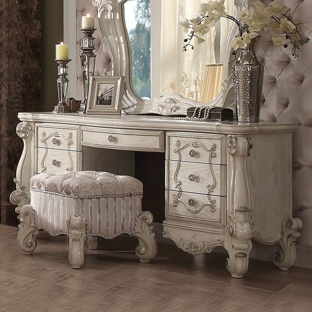 The Versailles vanity desk is the perfect accent to create the style of royalty your bedroom has been needing.