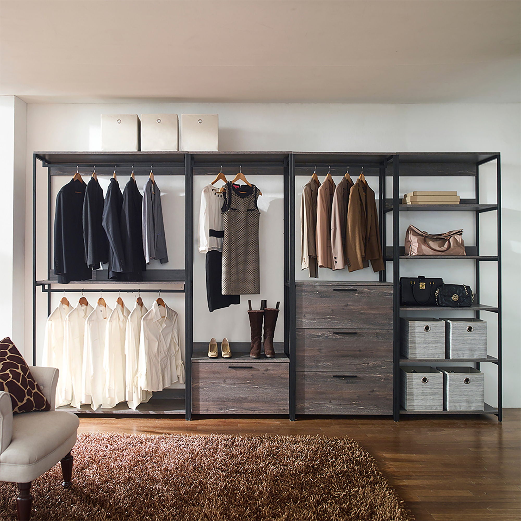 Monica - Walk In Closet With Three Drawers And Shelf
