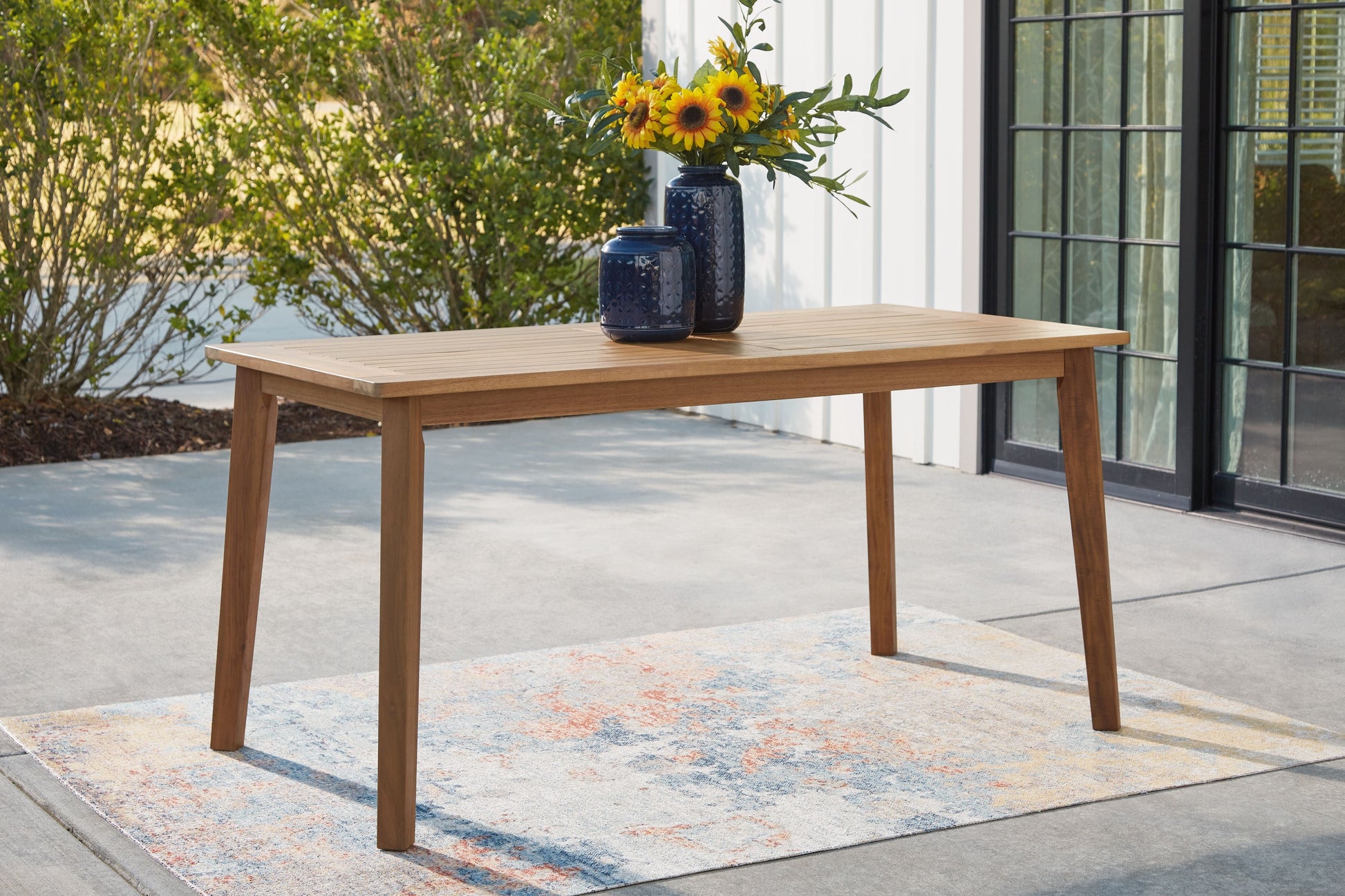 Signature Design by Ashley® Janiyah - Light Brown - Rectangular Dining Table | Meri Furniture
