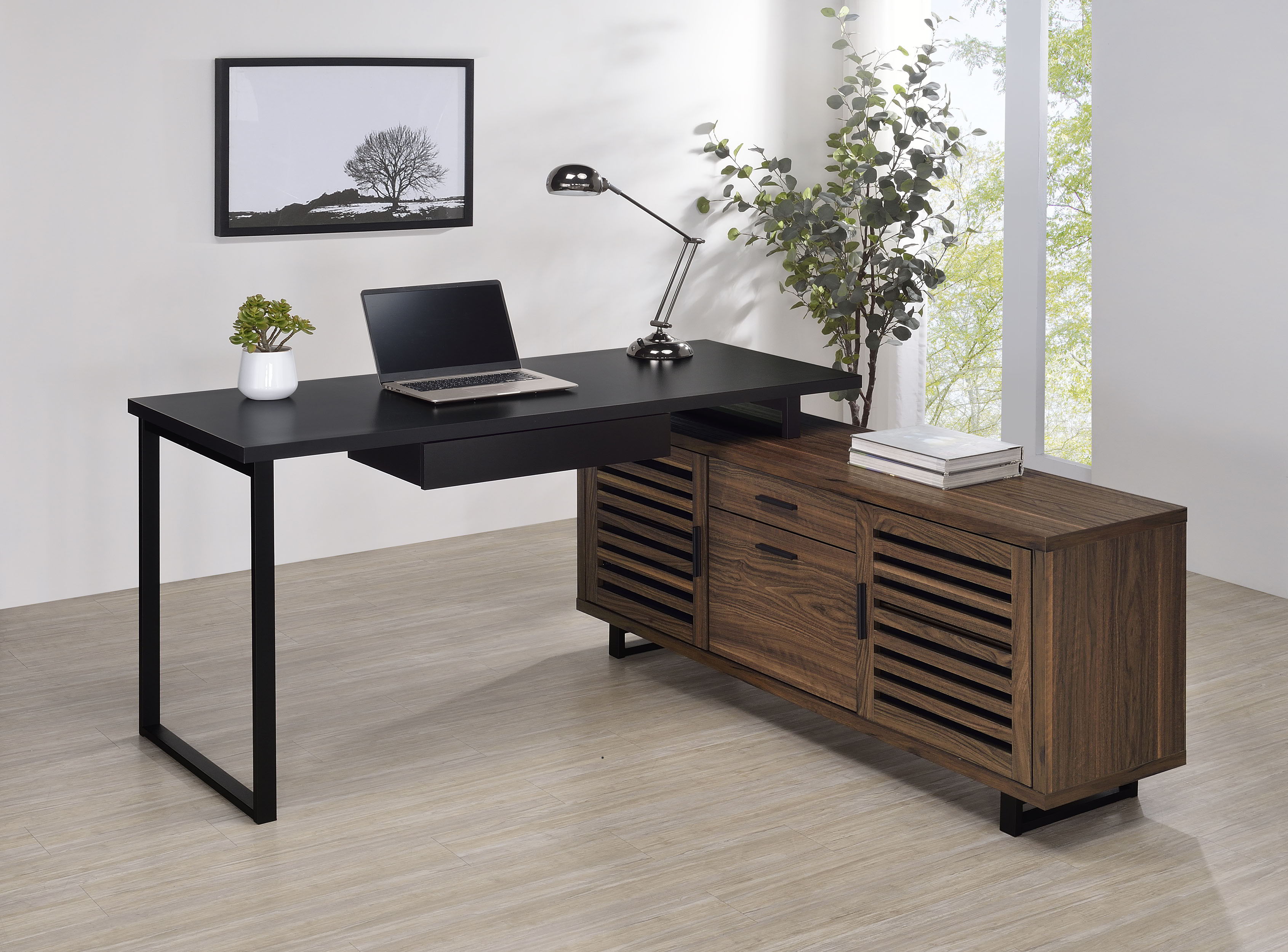 Coaster Fine Furniture Maddox - L-Shape Office Computer Desk - Black | Meri Furniture