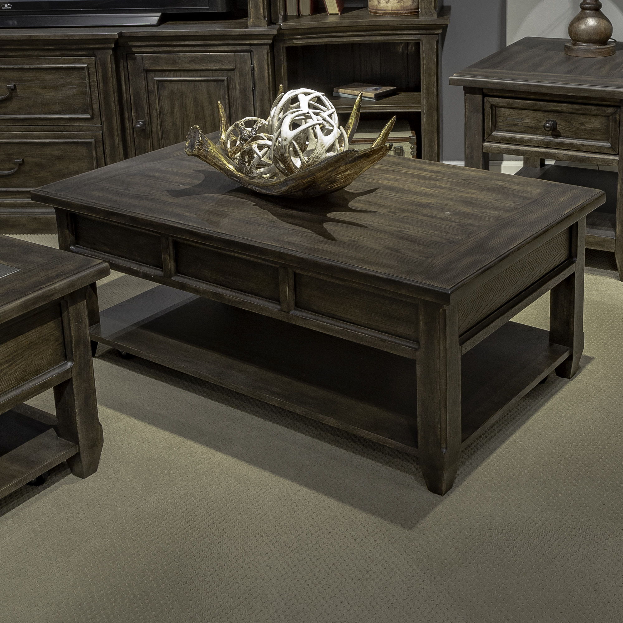 Paradise Valley - Lift Top Cocktail Table - Dark Brown