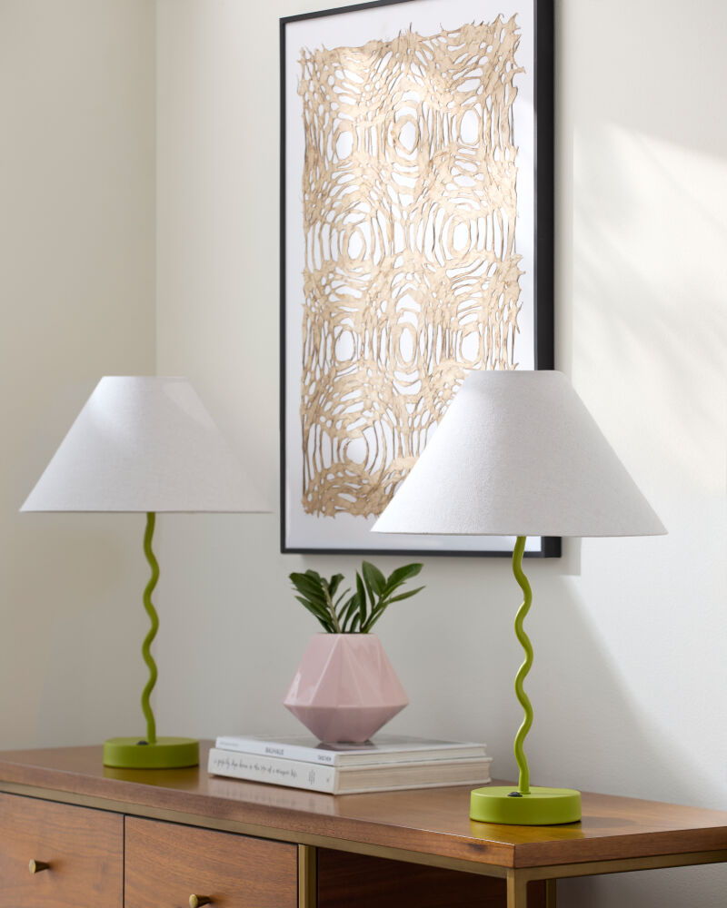 Begonia Accent Table Lamp