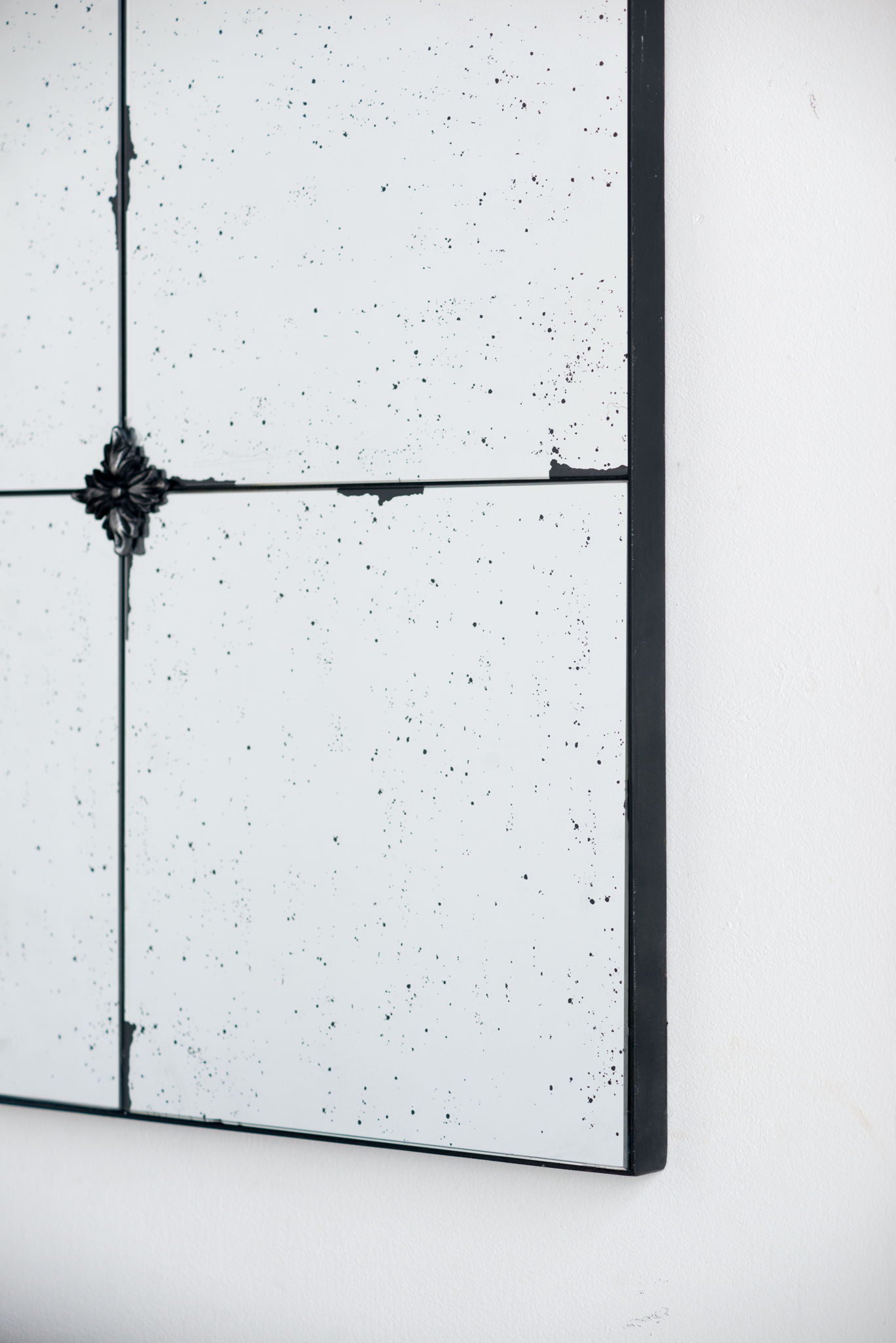 Traditional Decor Style Antique Glass Panel Mirror, Wall Mirror For Bathroom Entryway Console Lean Against Wall