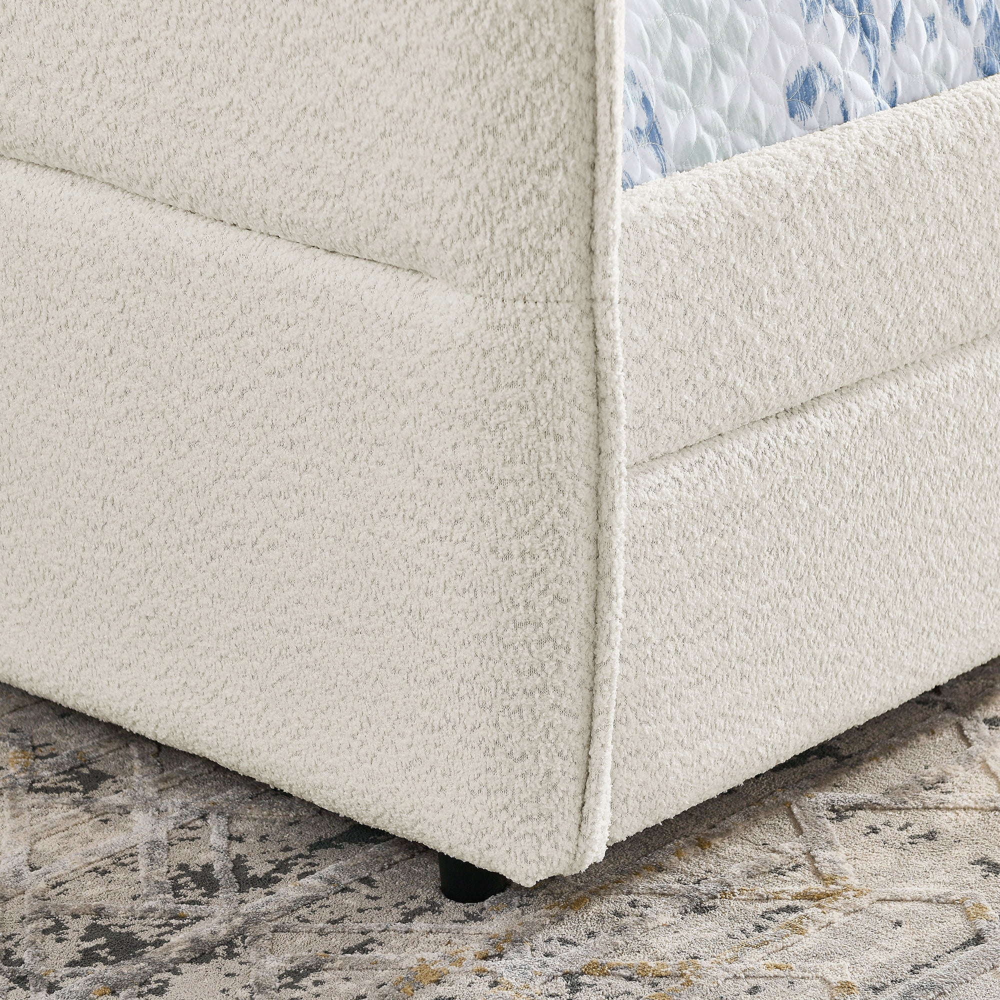 Upholstered Daybed & 2 Drawers