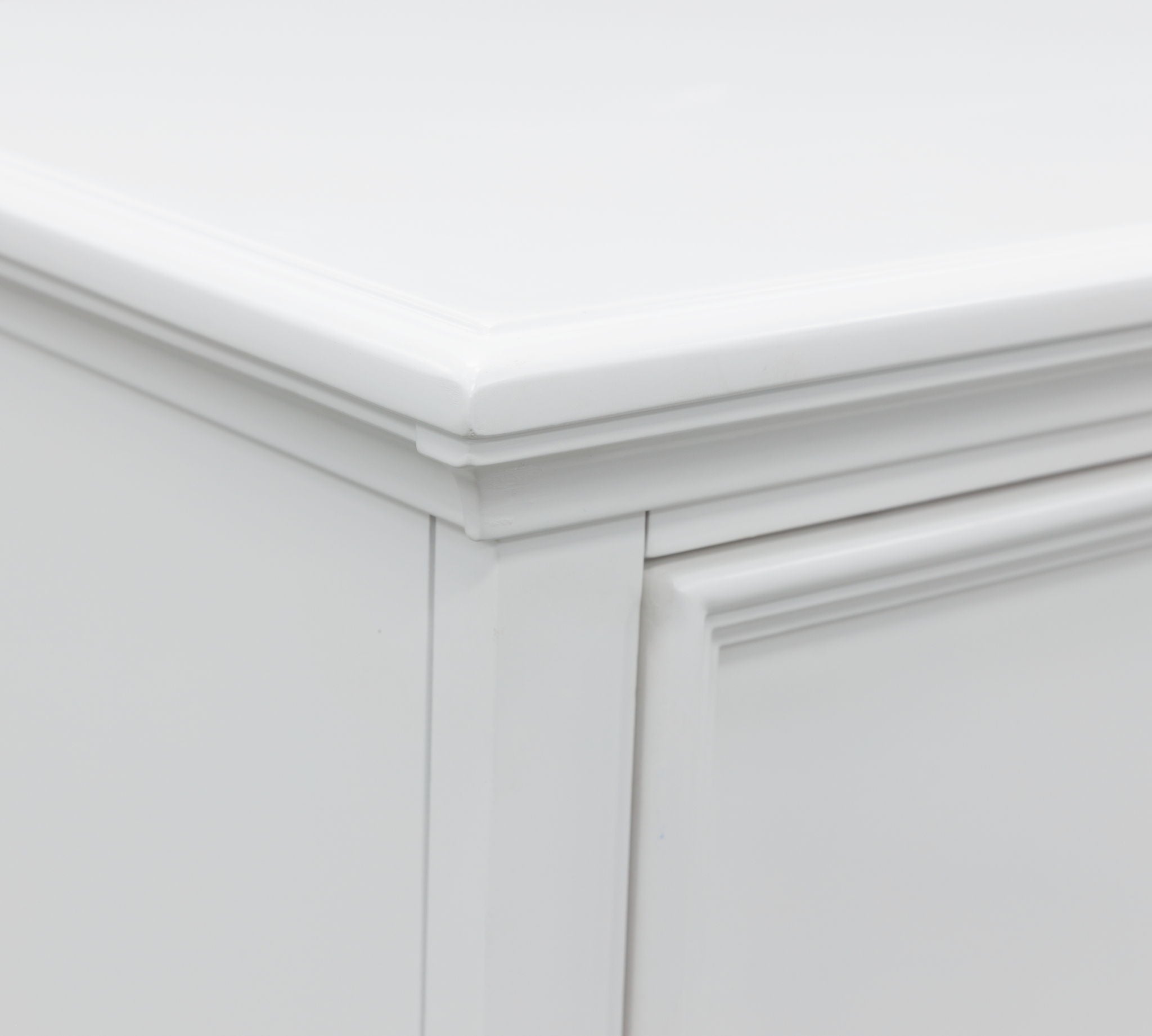 Fortman - Five Drawer Chest - White