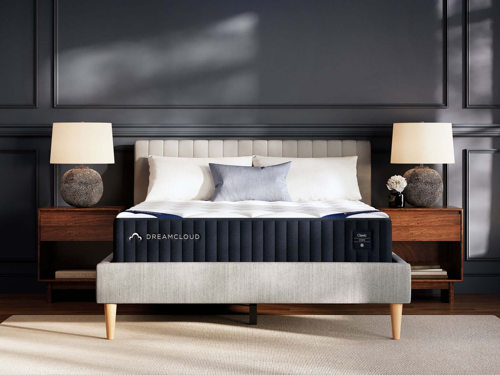 DreamCloud Classic Hybrid - Mattress