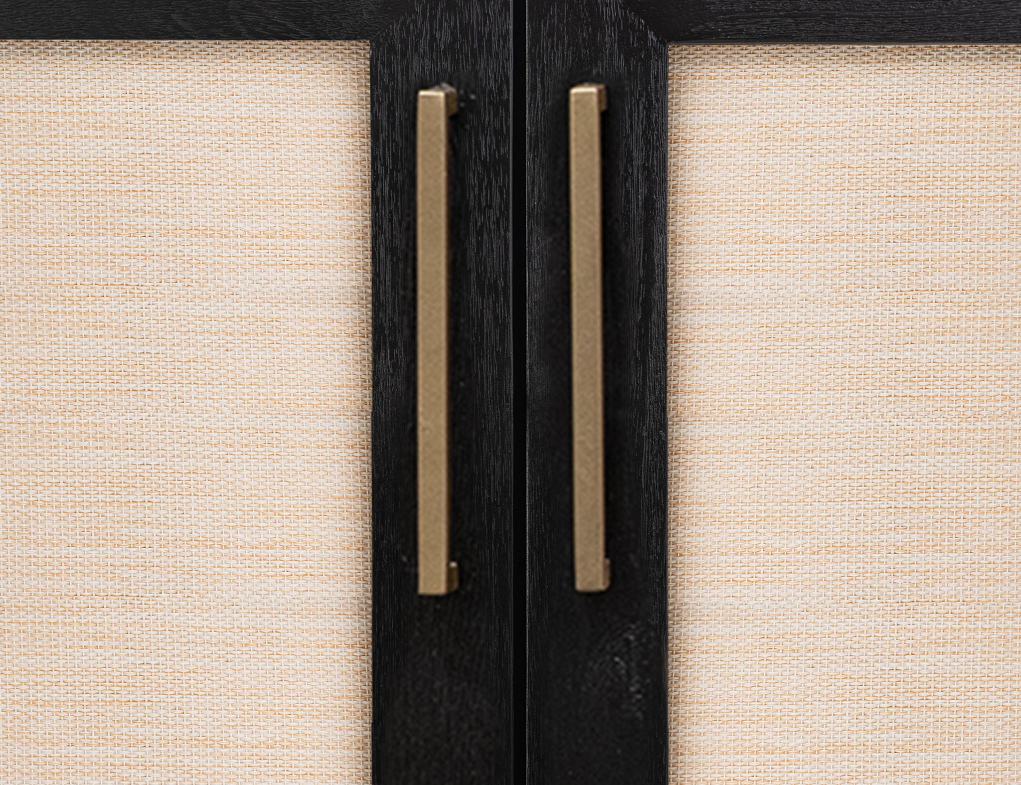 Solara - 4-Door Console