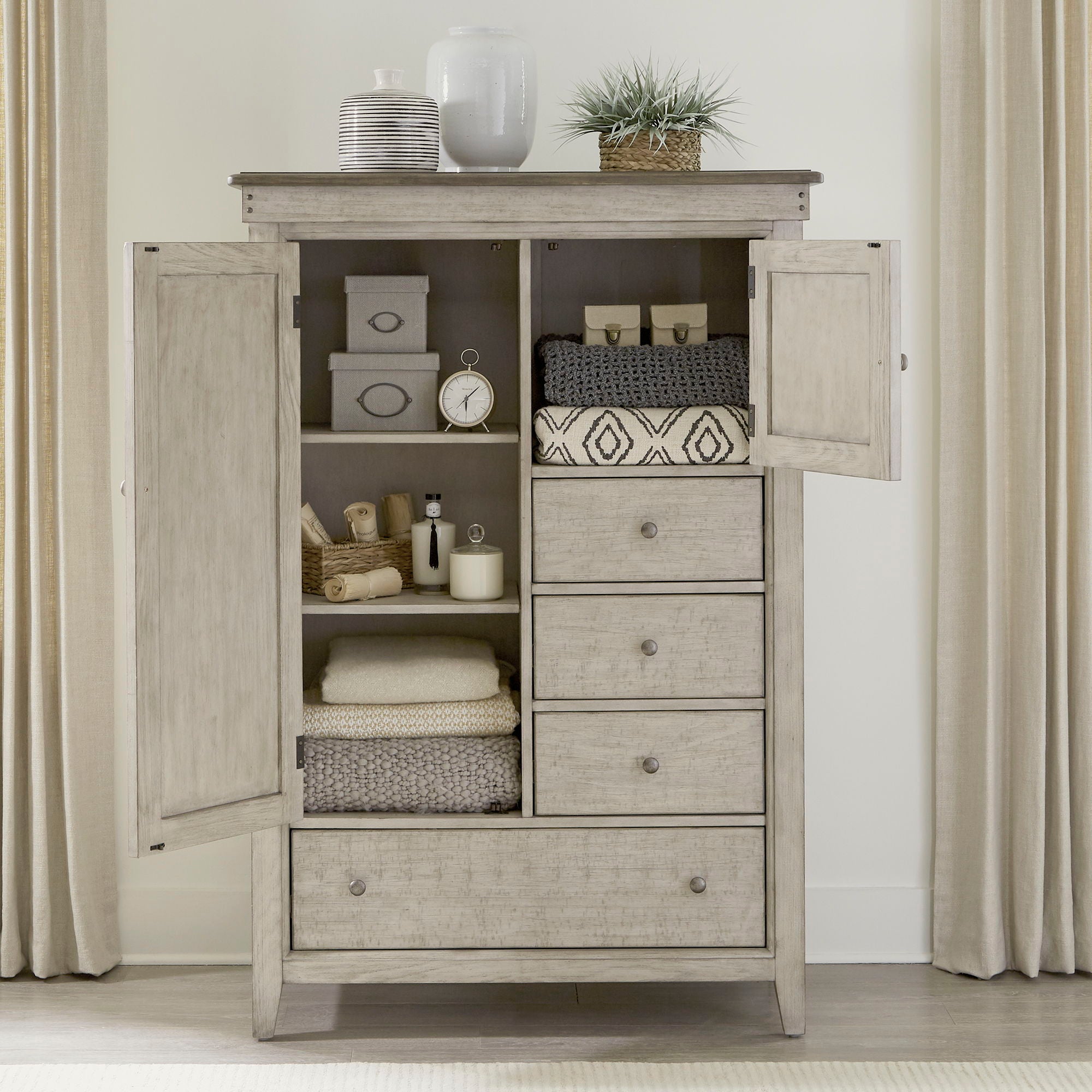 Liberty Furniture Ivy Hollow - Door Chest - White | Meri Furniture