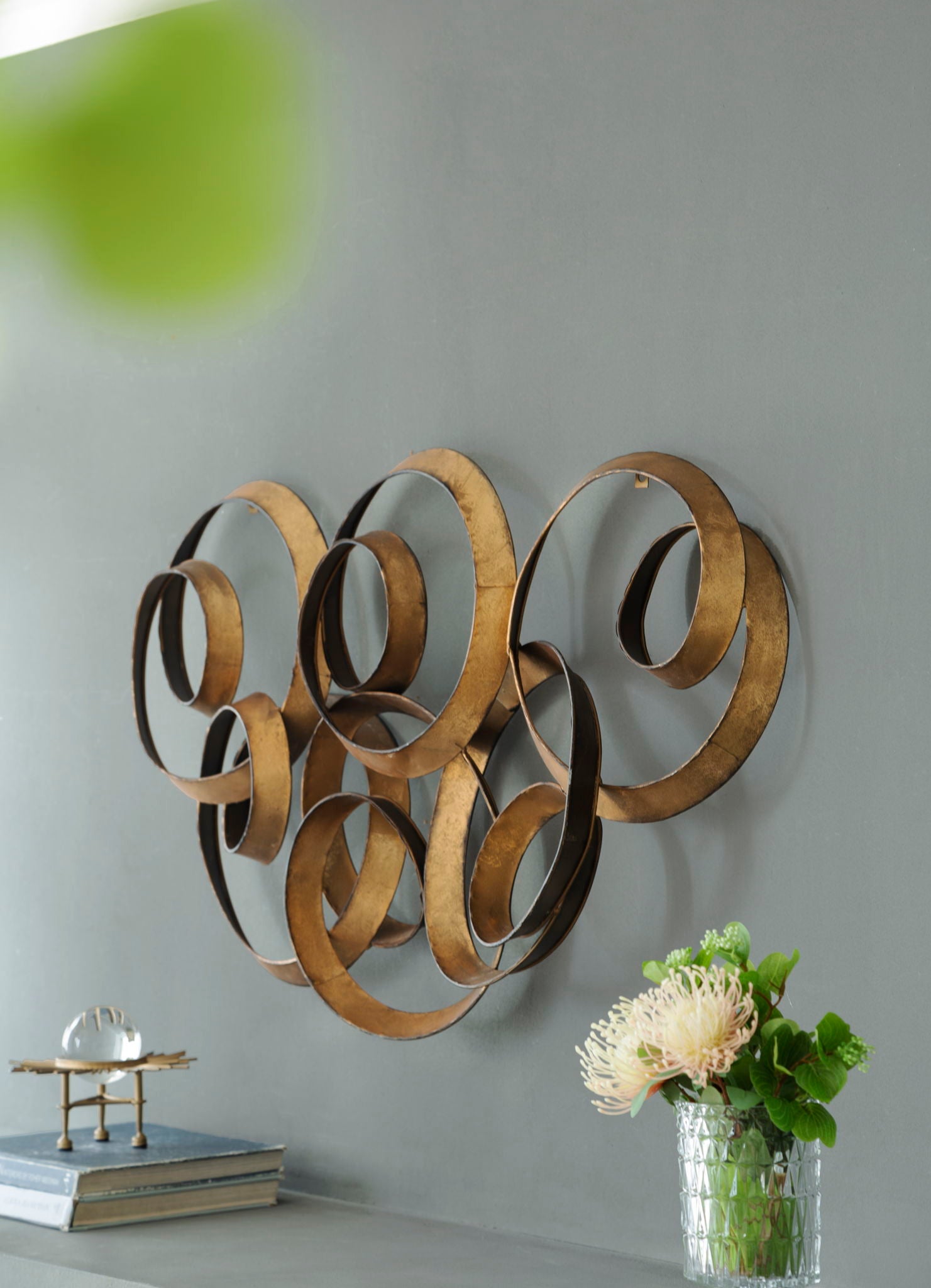 SerethaLeaf Wall Decor - Gold