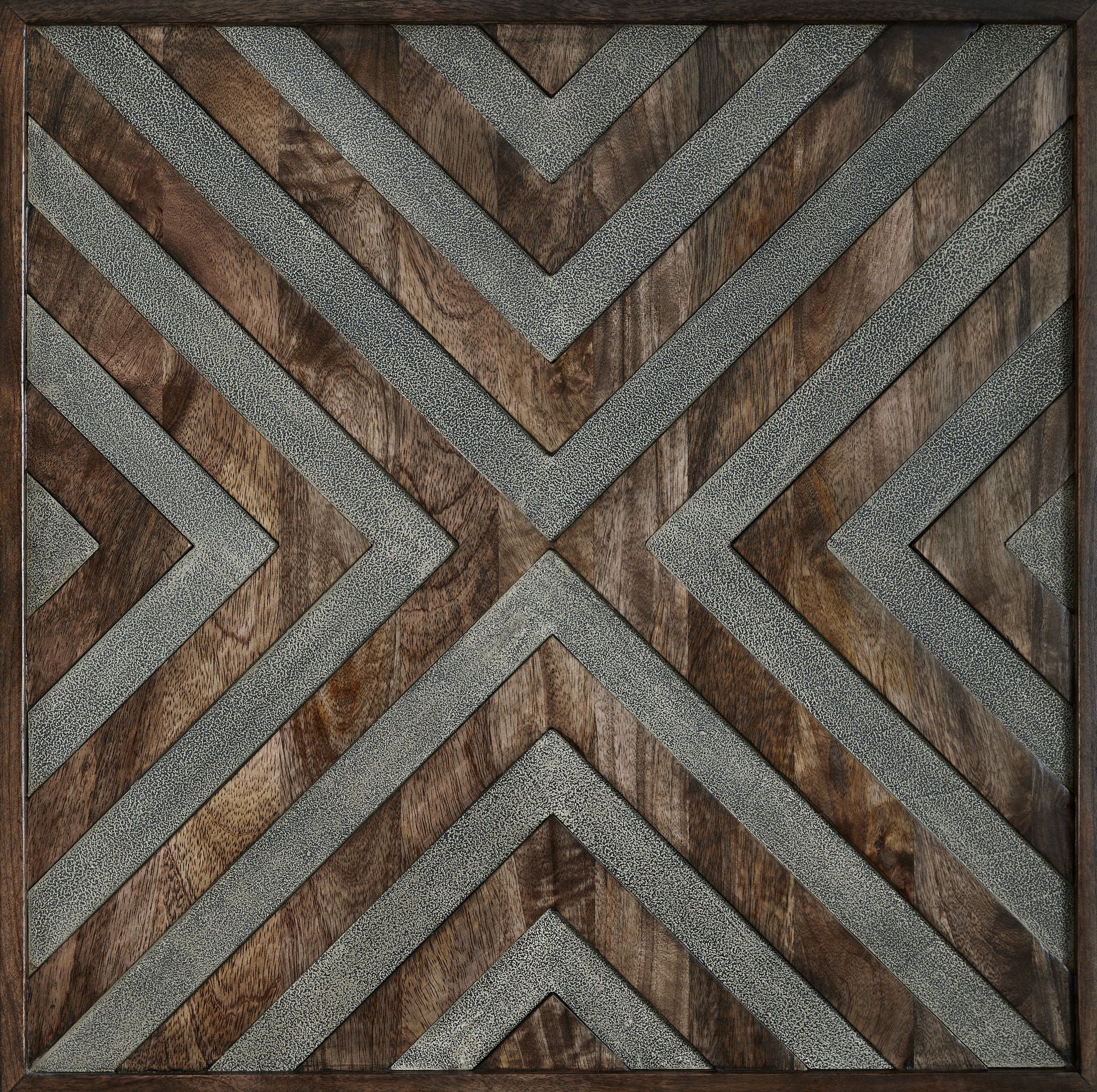 Dreggan - Square End Table - Brown