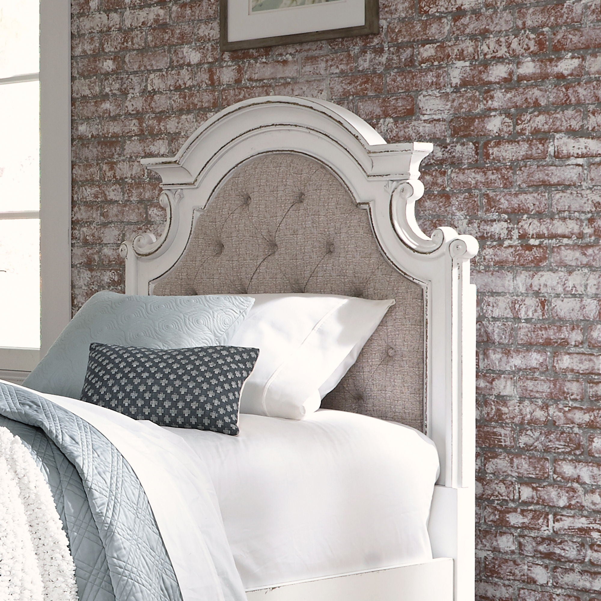 Liberty Furniture Magnolia Manor - Uph Panel Headboard | Meri Furniture