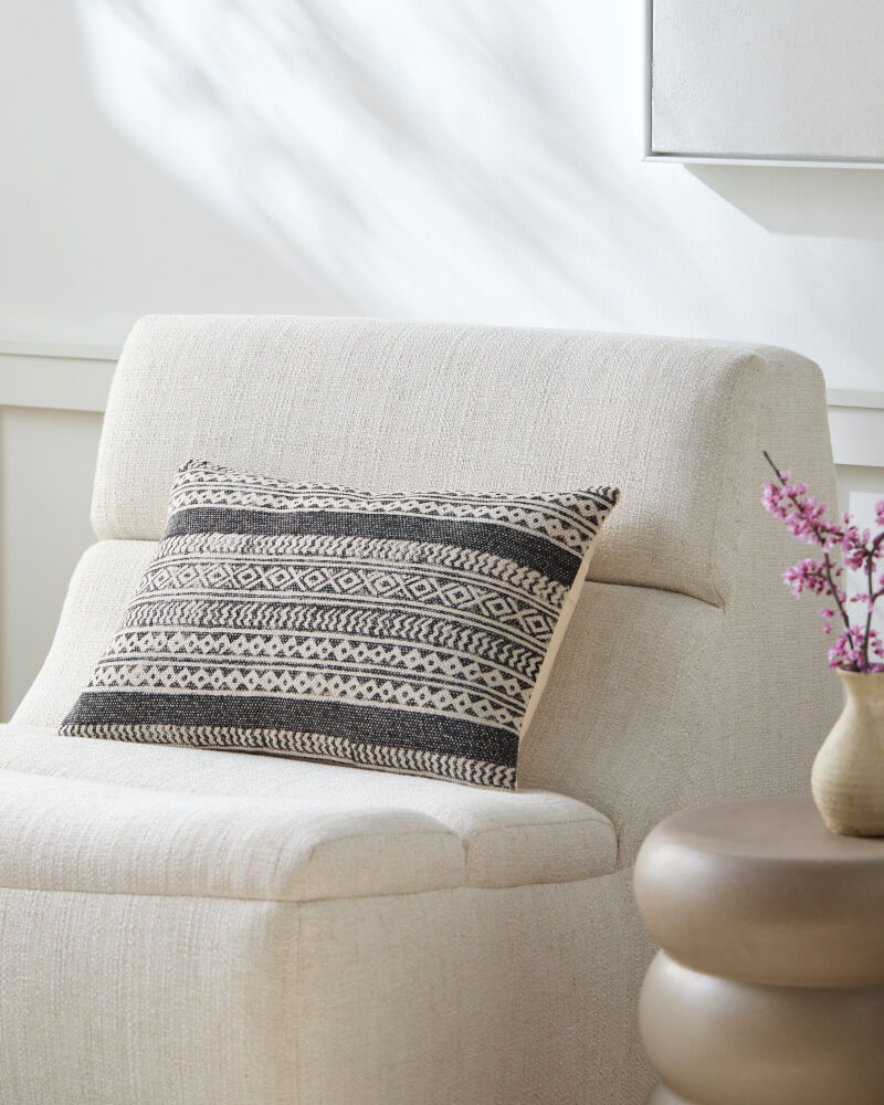 Janya Pillow