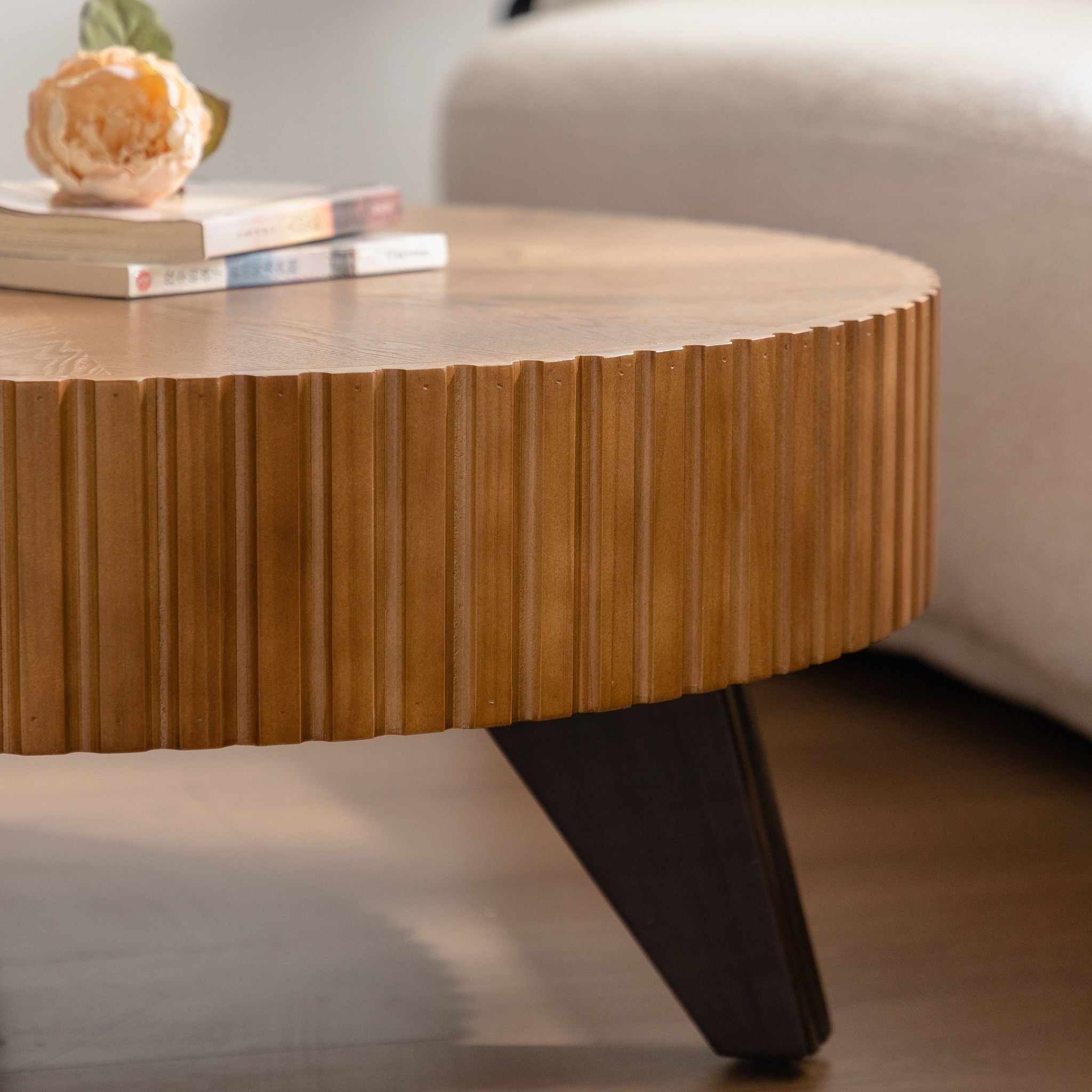 Round Retro Coffee With Solid Wood Legs