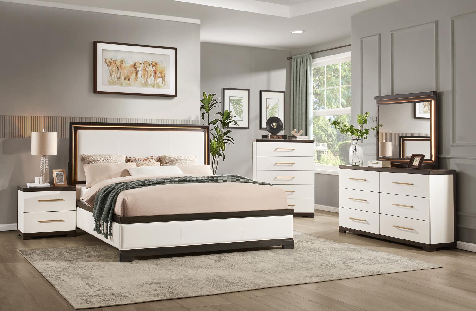 B126 - Dresser - White