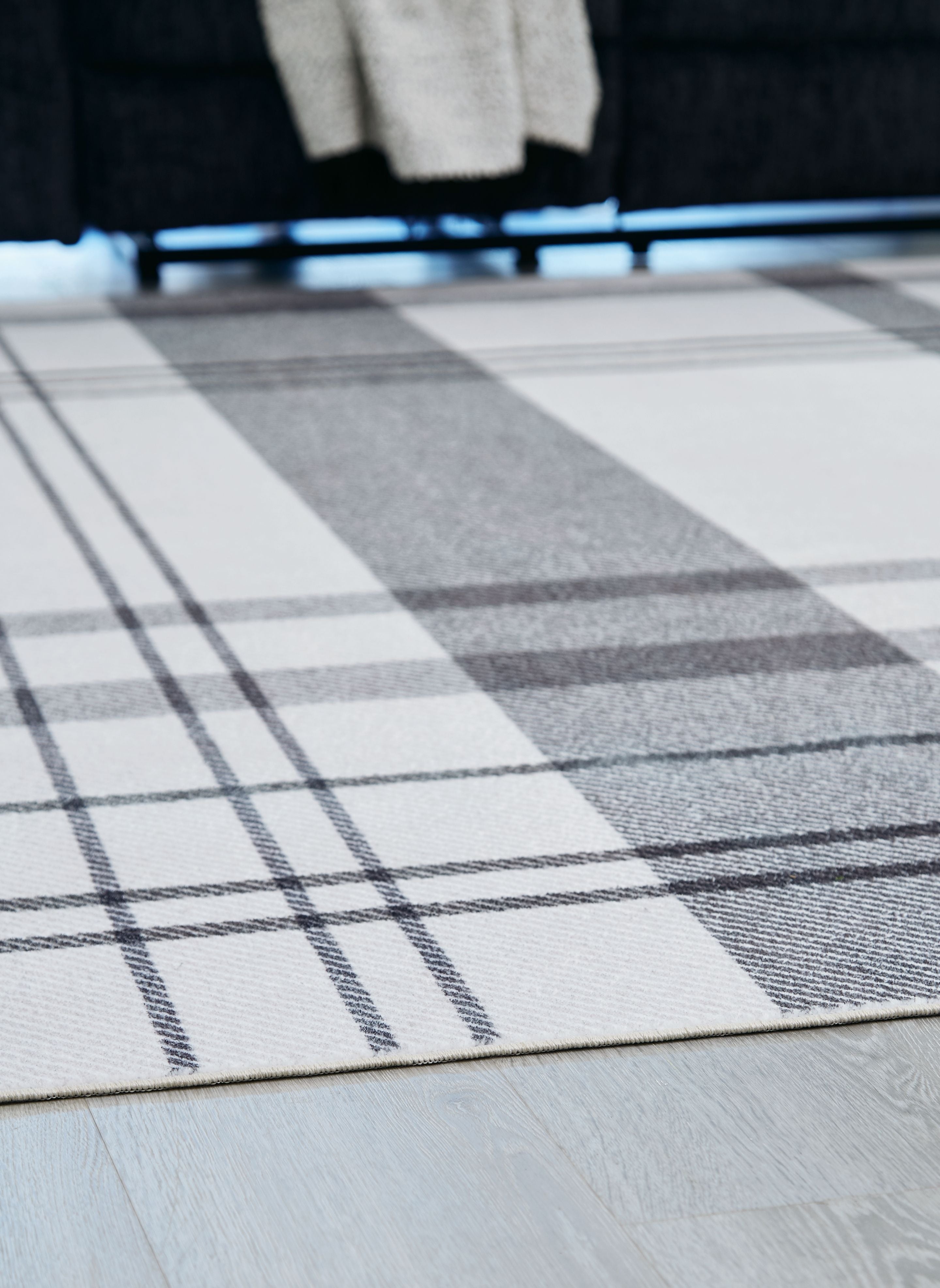 Signature Design by Ashley® Kaidlow - Area Rug | Meri Furniture