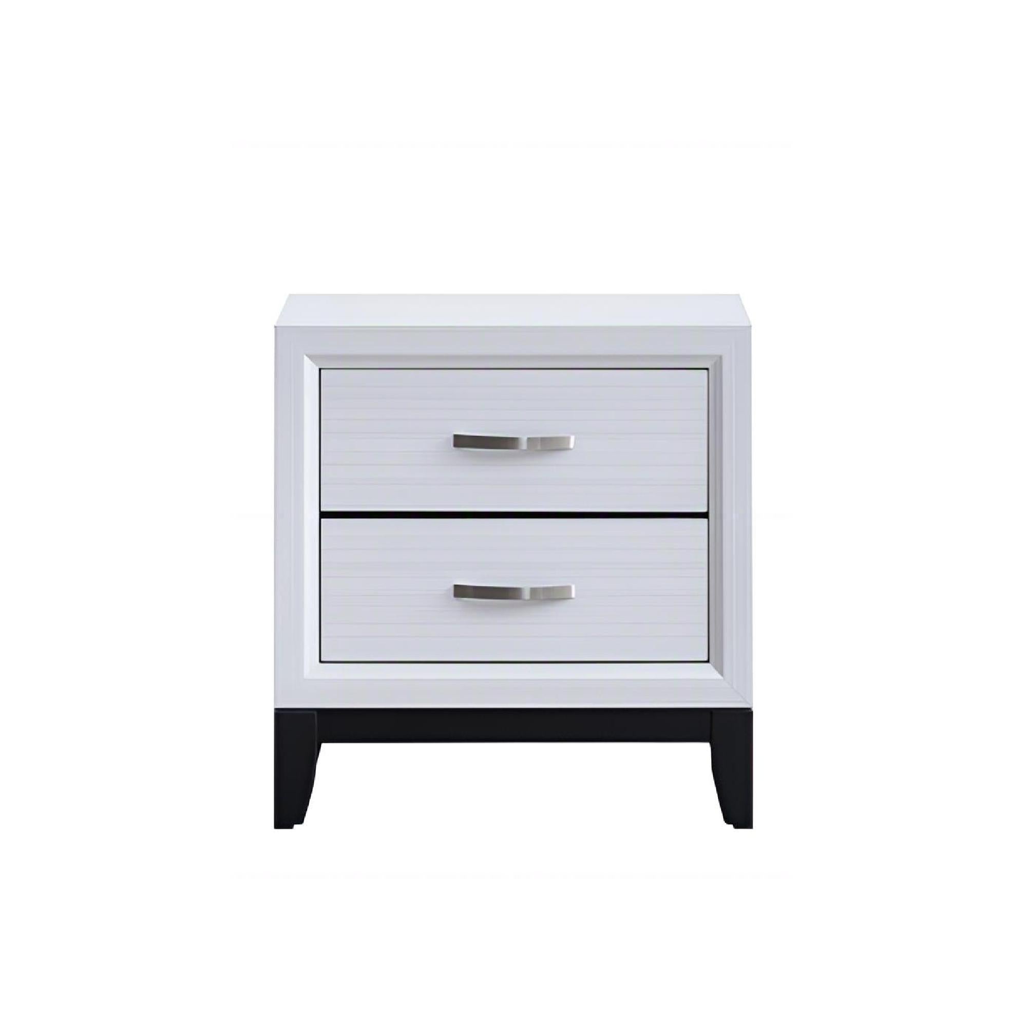 Glasgow - Nightstand With English Dovetail Drawers
