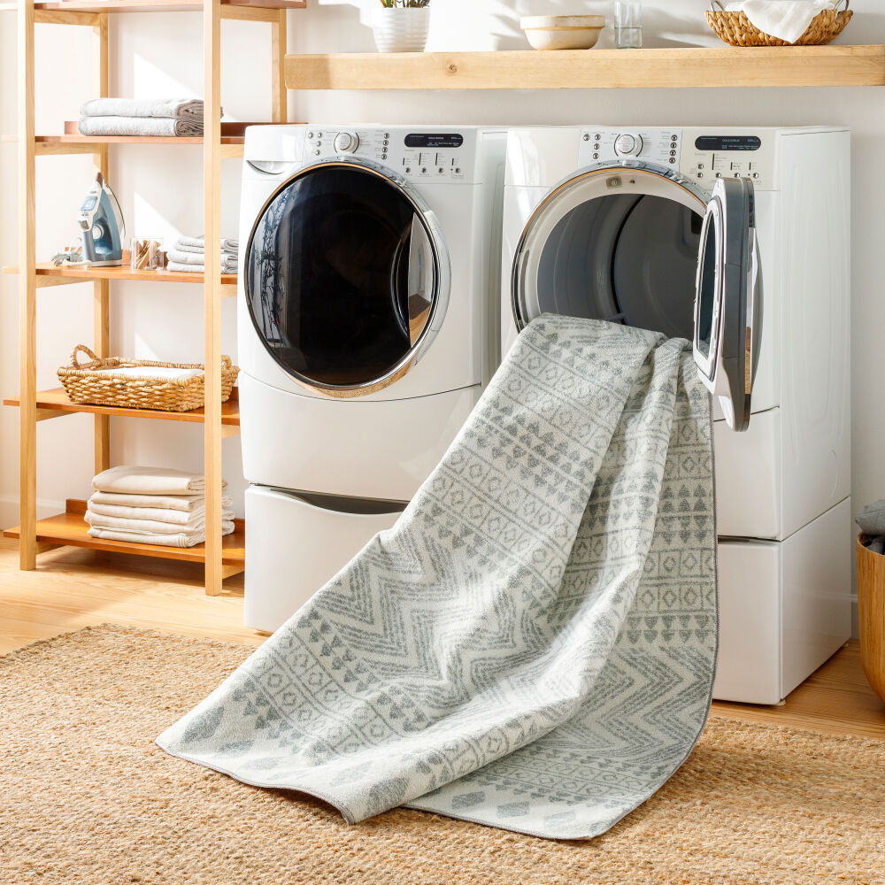 Hera Machine Woven Rug